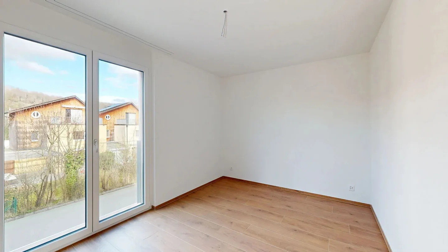 Moderno appartamento di 4,5 stanze con posto auto e giardino d'inverno - Foto 7 di 13