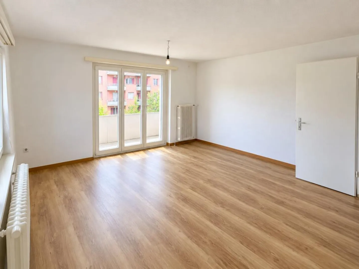 Charmante Wohnung mit Balkon - Foto 1 von 5