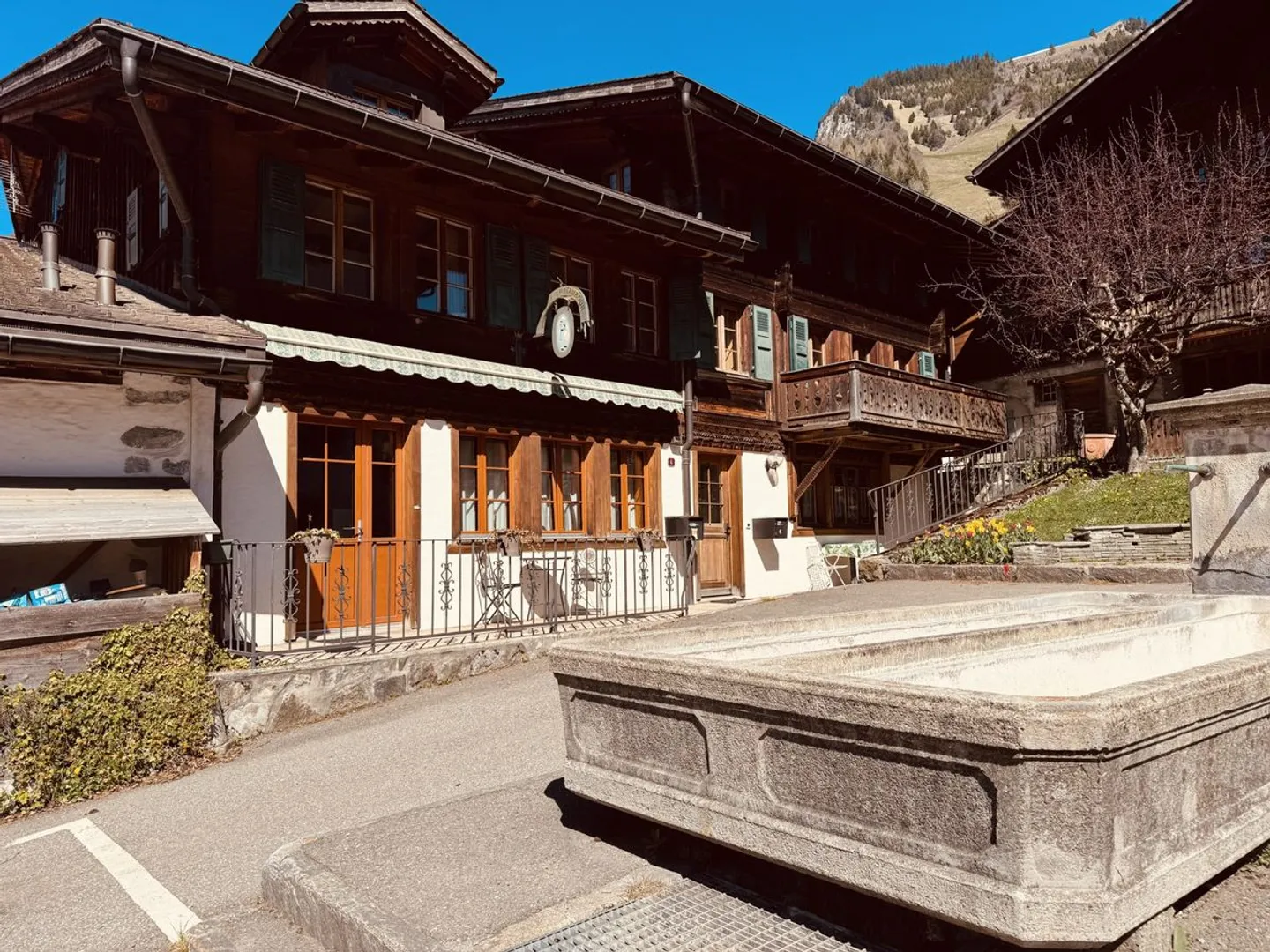 For rent studio of 38m2 in Rossinière - Photo 1 of 6