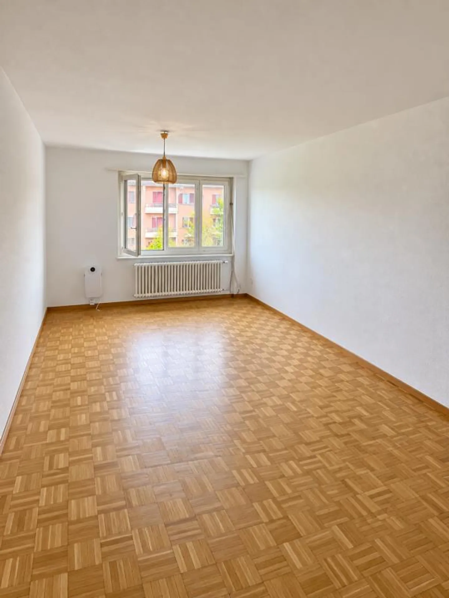 Charmante Wohnung mit Balkon - Foto 2 von 5