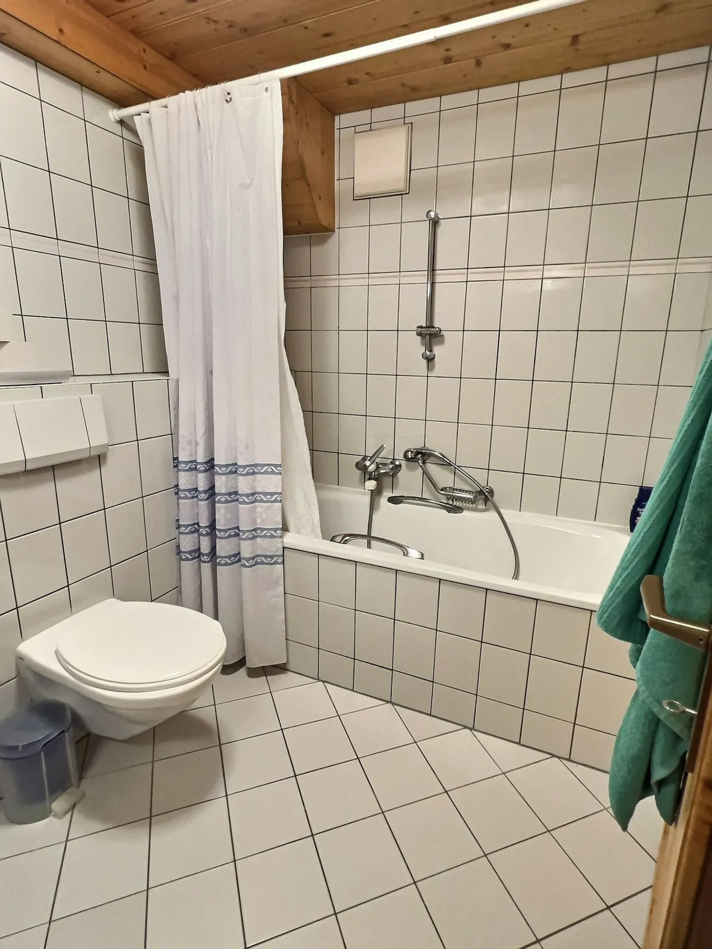 For rent studio of 38m2 in Rossinière - Photo 6 of 6