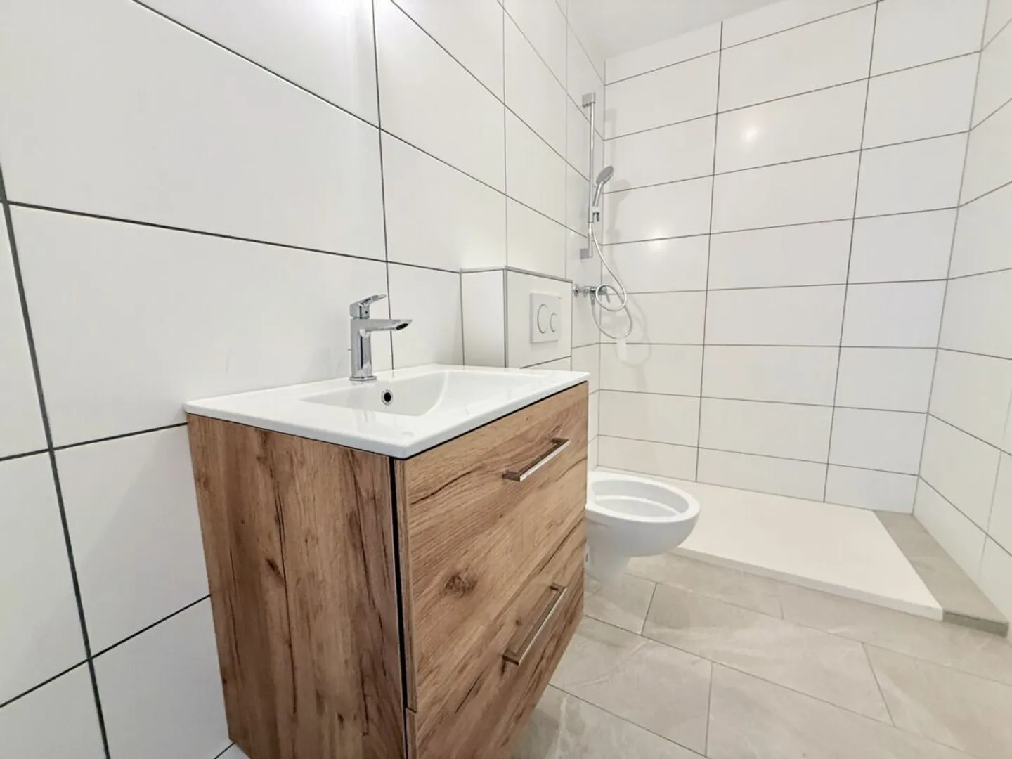 Charming renovated apartment with character in the heart of Vétroz - Photo 4 of 8
