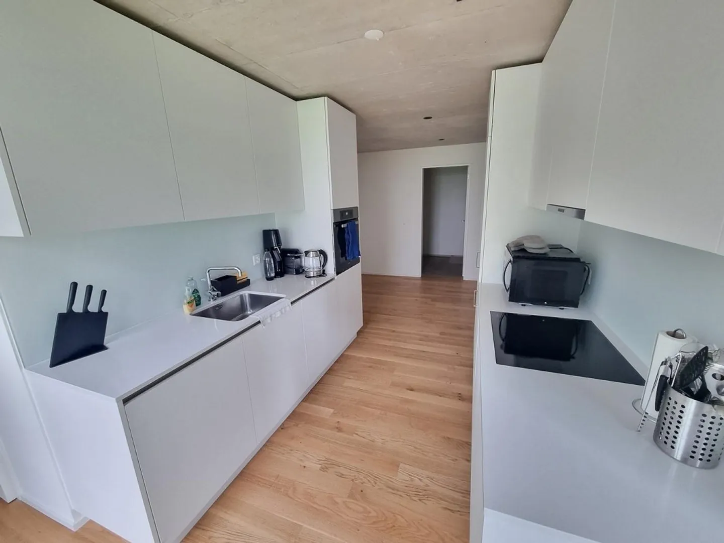 Apartment for rent - Photo 4 of 13