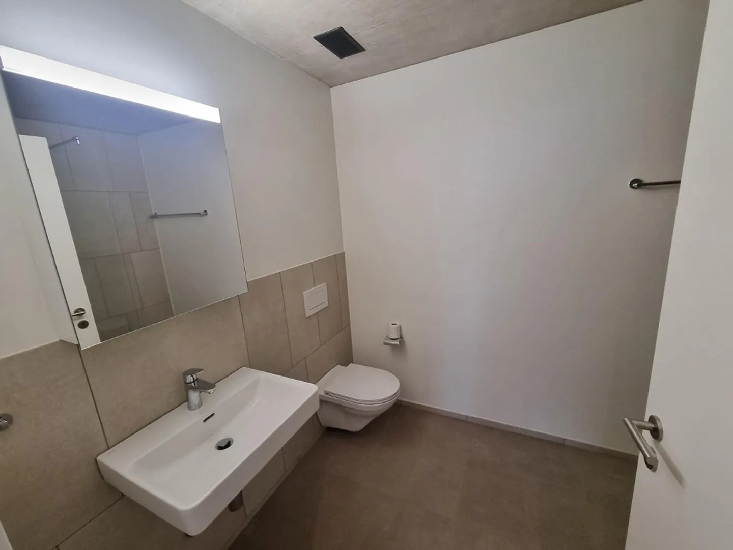 Apartment for rent - Photo 12 of 13