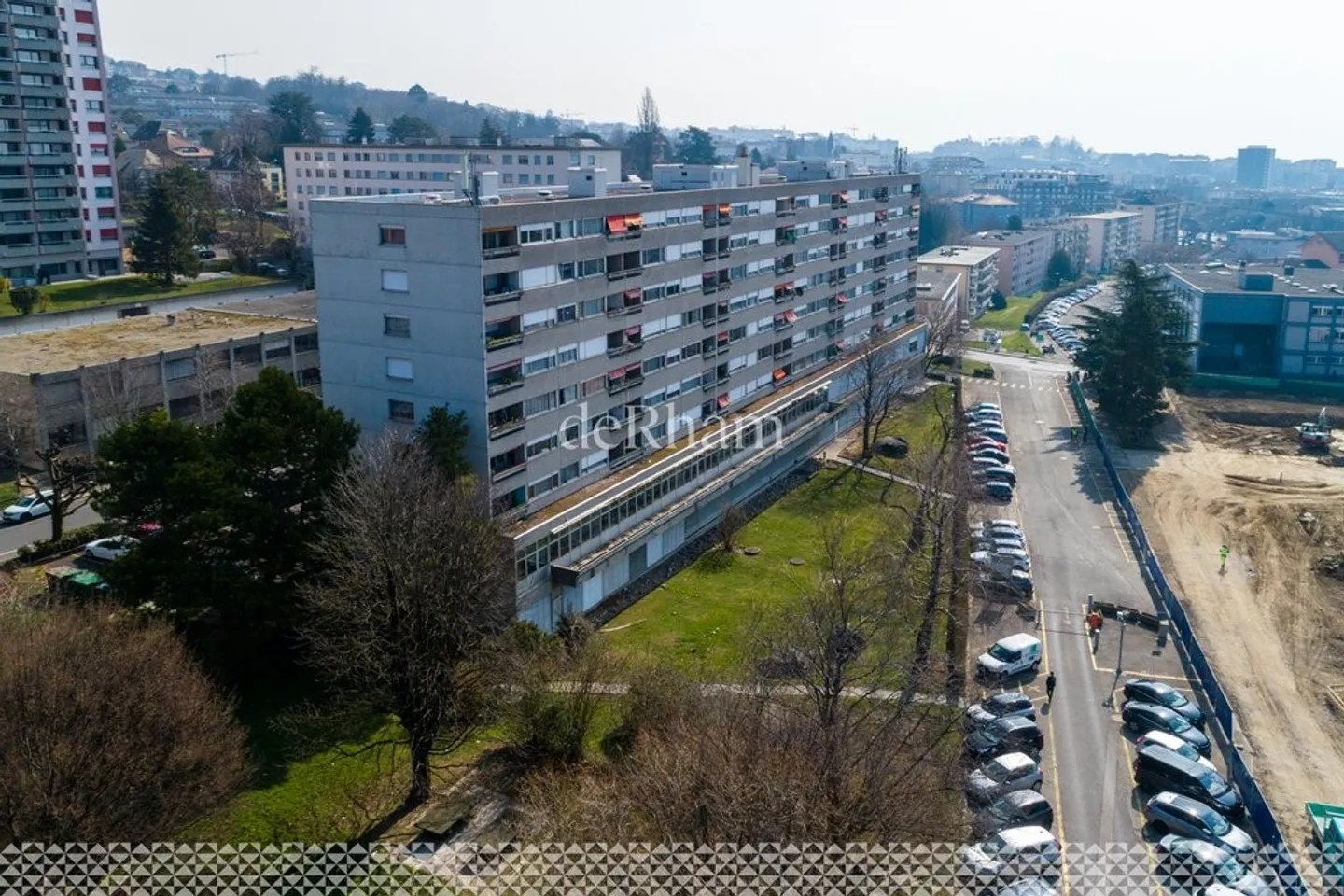 Place ouverte - Photo 2 sur 2