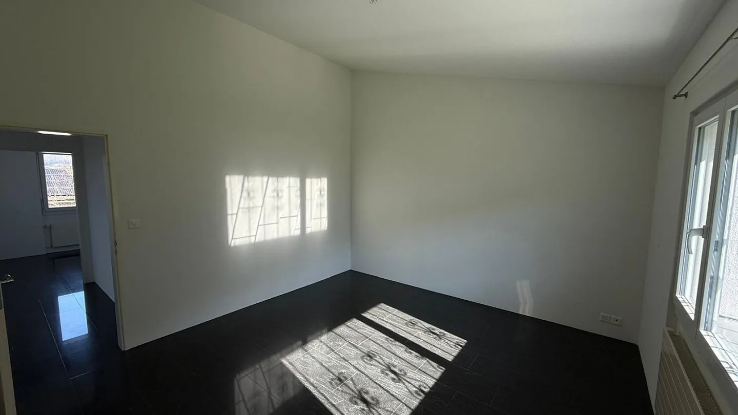 Bella casa unifamiliare con vista spettacolare in una posizione soleggiata - Foto 14 di 19