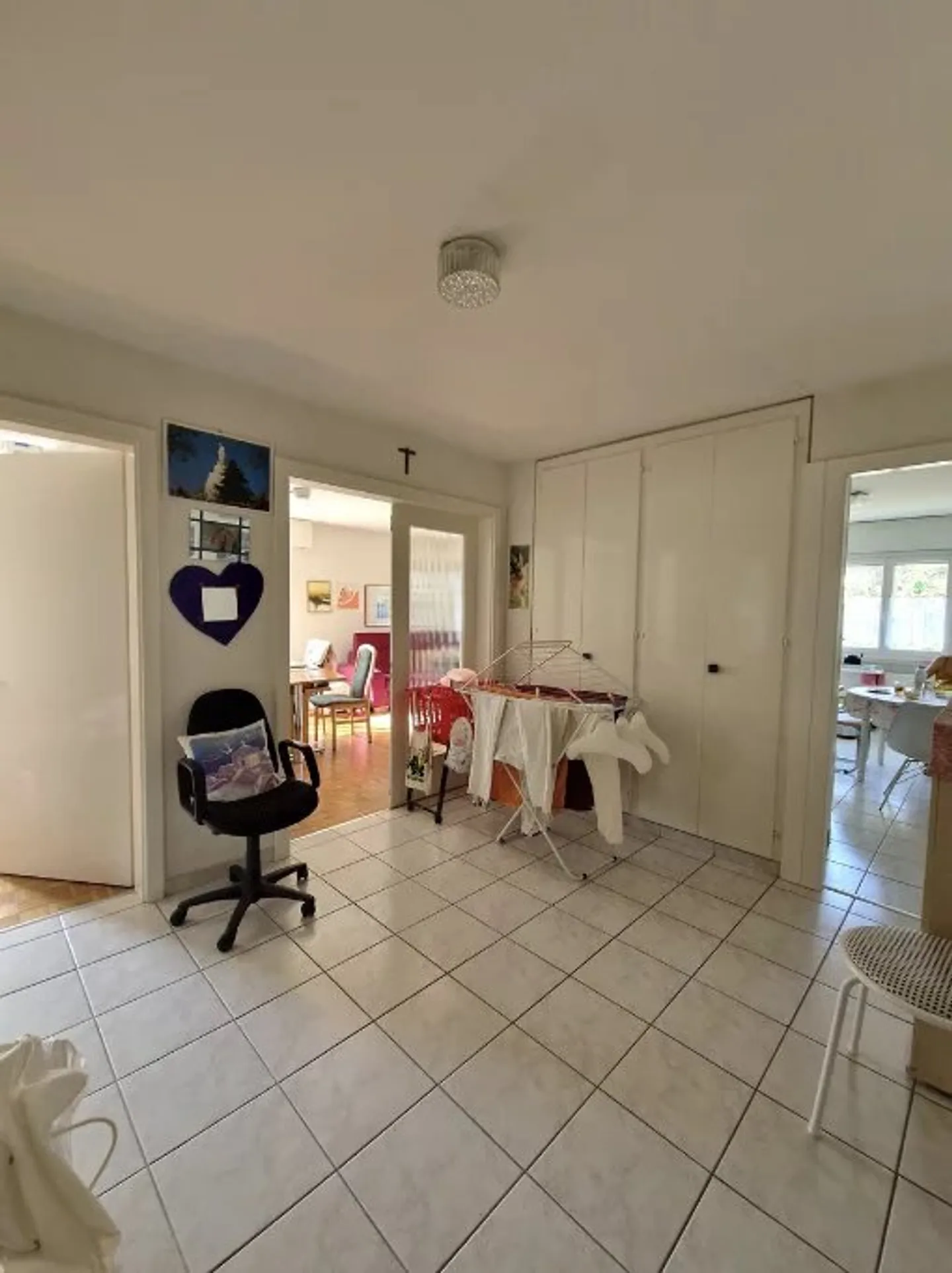 Spacious and bright 3.5-room apartment in the heart of Sion - Photo 3 of 9