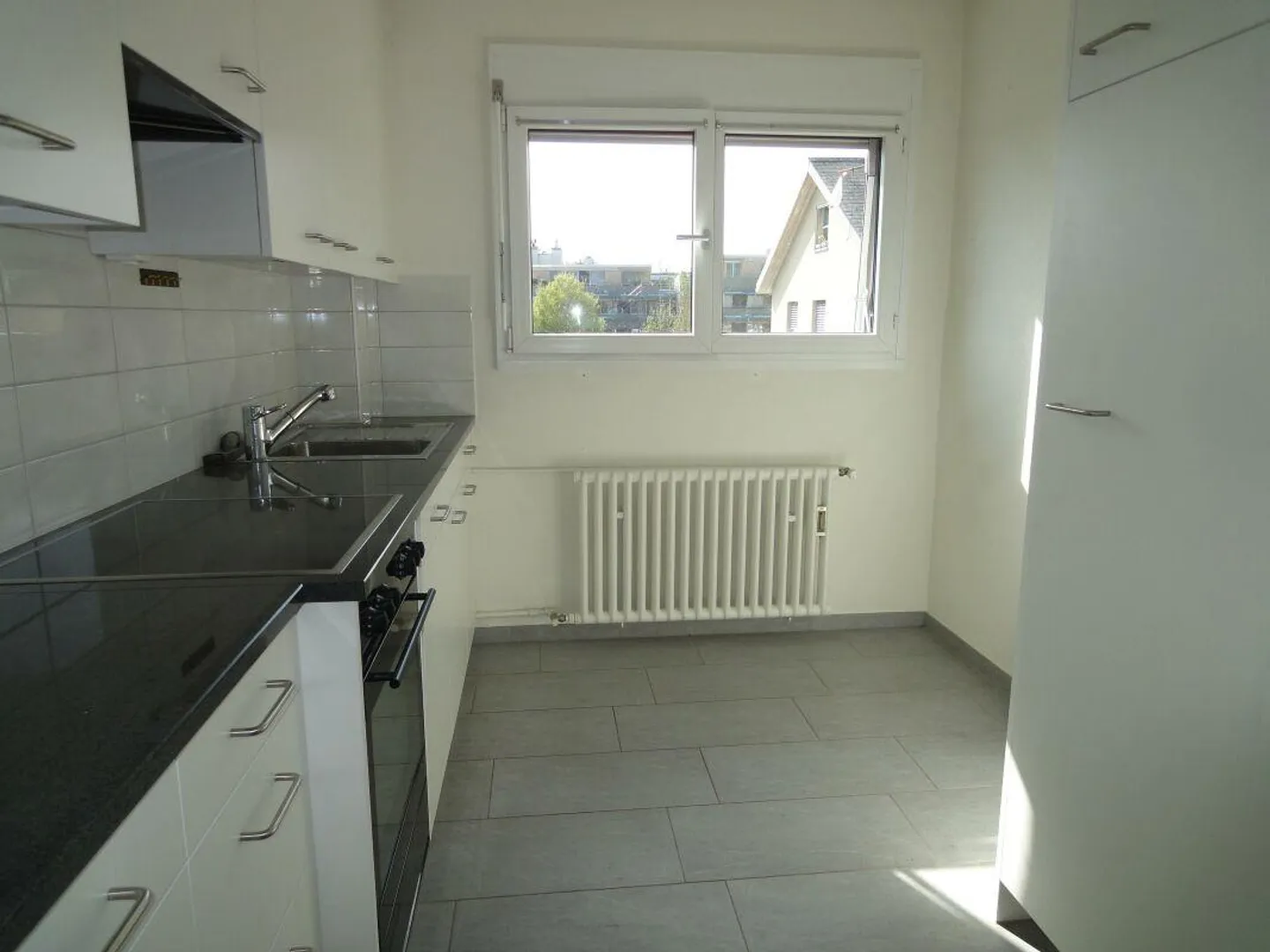 Charmante Wohnung mit Balkon - Foto 3 von 6