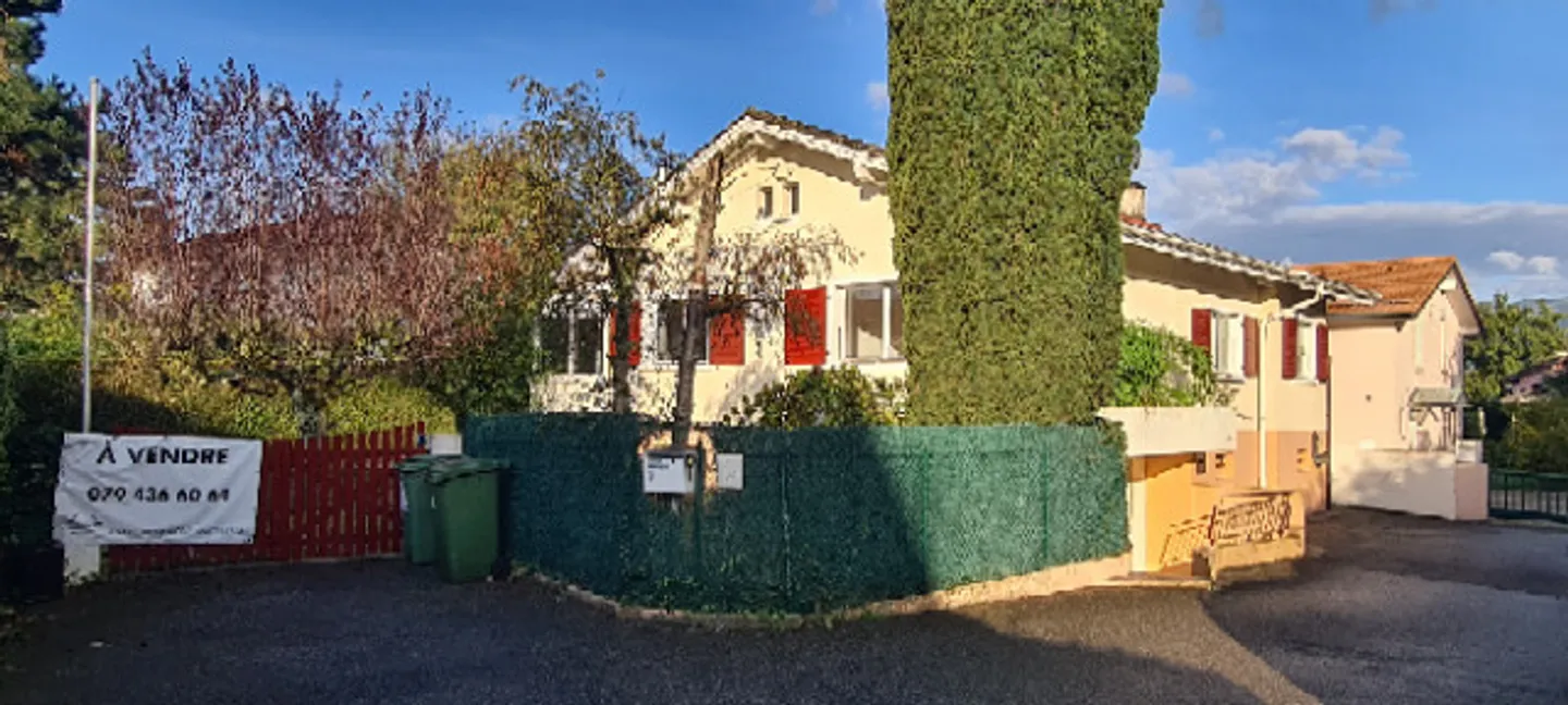 Villa individuelle avec 5 1/2 pièces à Grand-Saconnex 436 m2 de terrain - Photo 1 sur 13