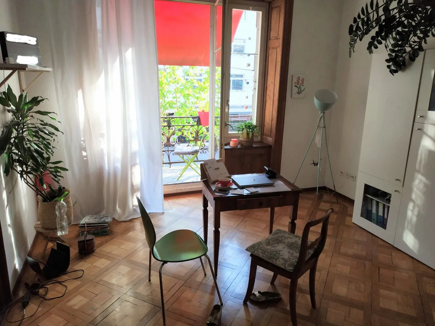 Charming 2.5-room apartment in the heart of Zurich - Photo 5 of 11