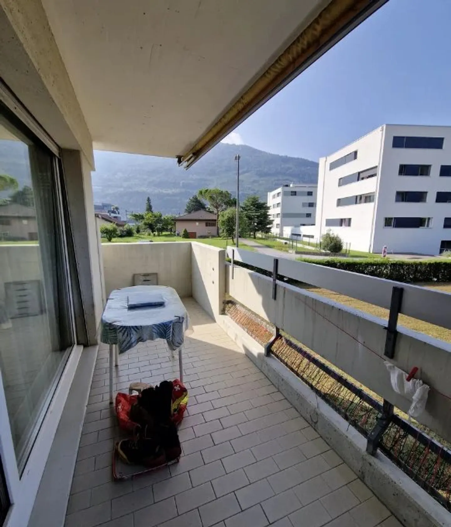 Spacious and bright 3.5-room apartment in the heart of Sion - Photo 5 of 9