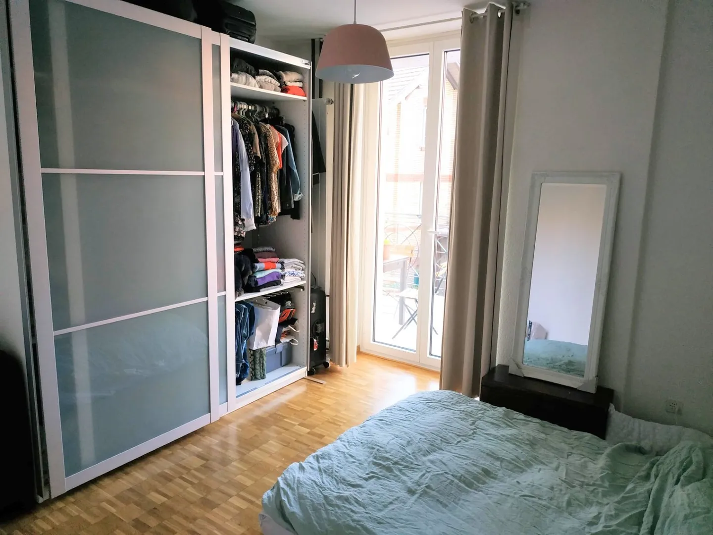 Charming 2.5-room apartment in the heart of Zurich - Photo 7 of 11