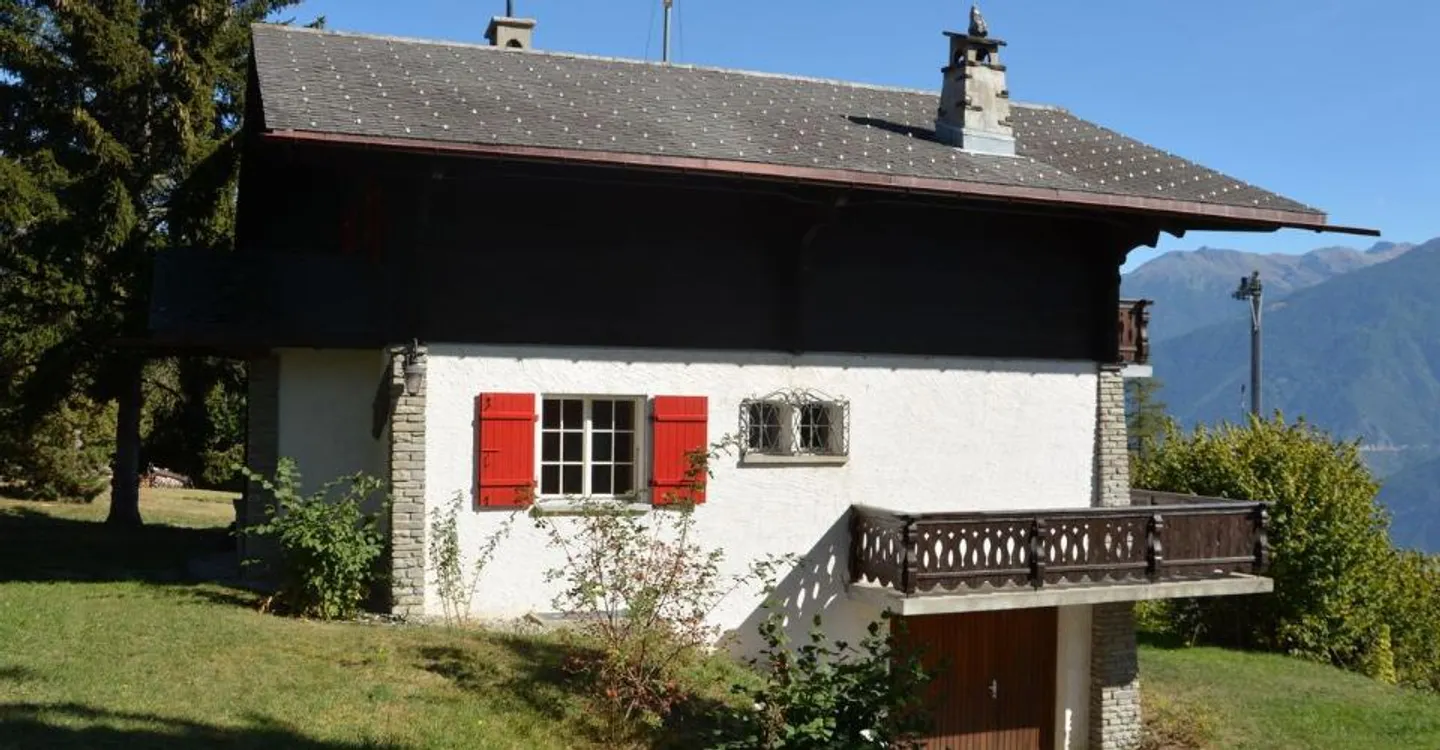 Vacation Rentals: Chalet Campanella - Photo 2 of 11