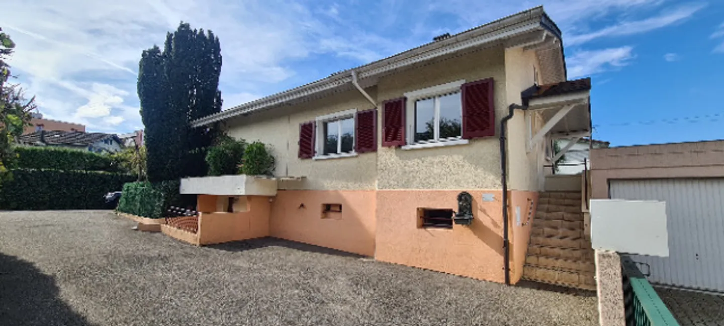 Villa individuelle avec 5 1/2 pièces à Grand-Saconnex 436 m2 de terrain - Photo 2 sur 13