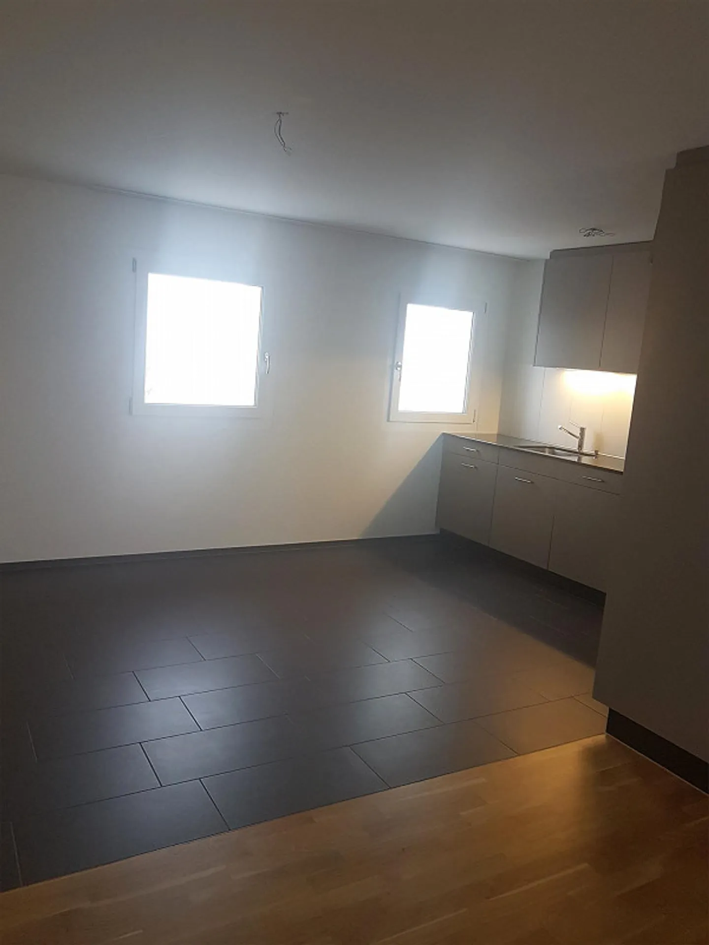 3.5 room apartment with large balcony and great views - Photo 4 of 11