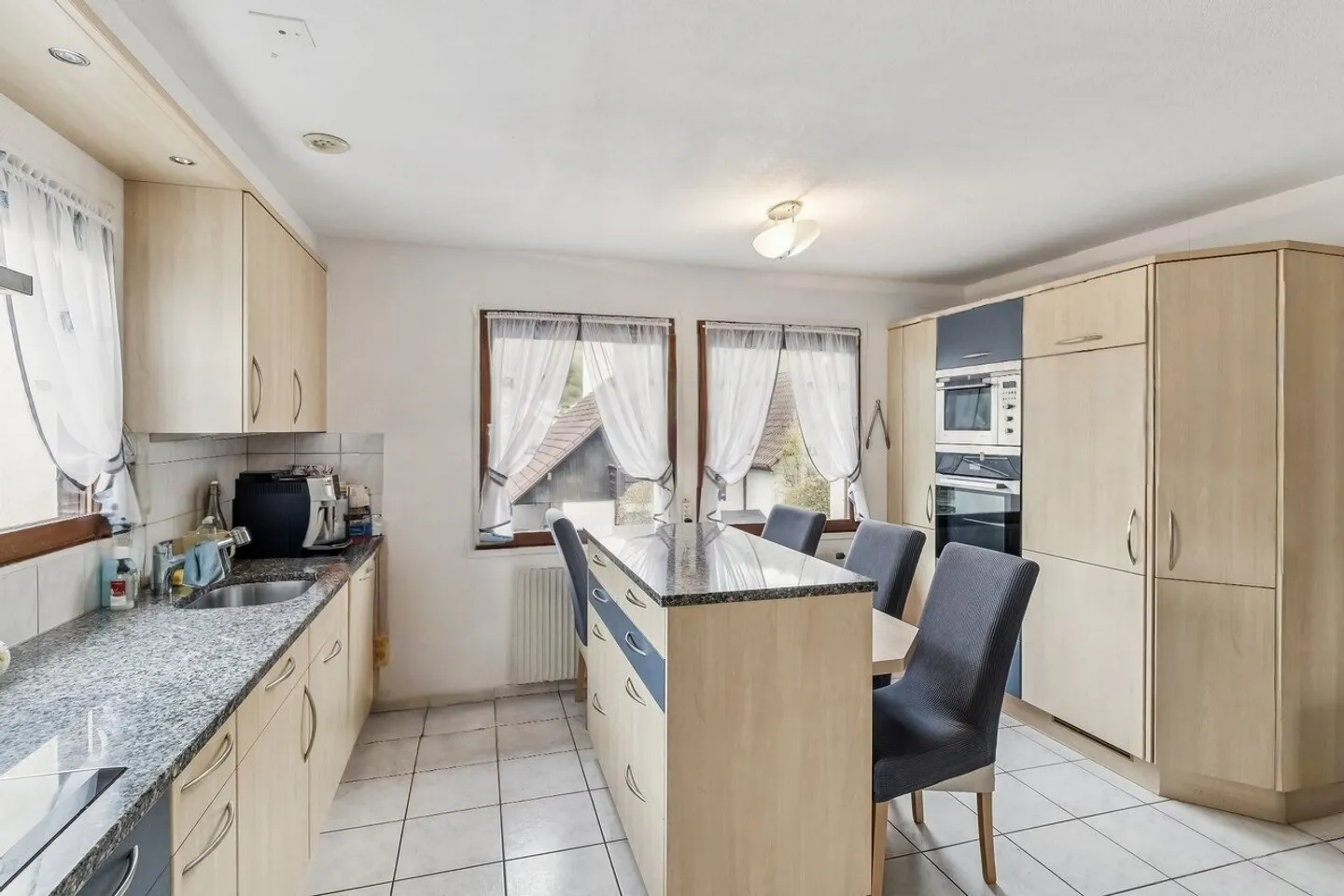 Wonderful Family Paradise with Garden Idyl and Pool - Photo 2 of 8