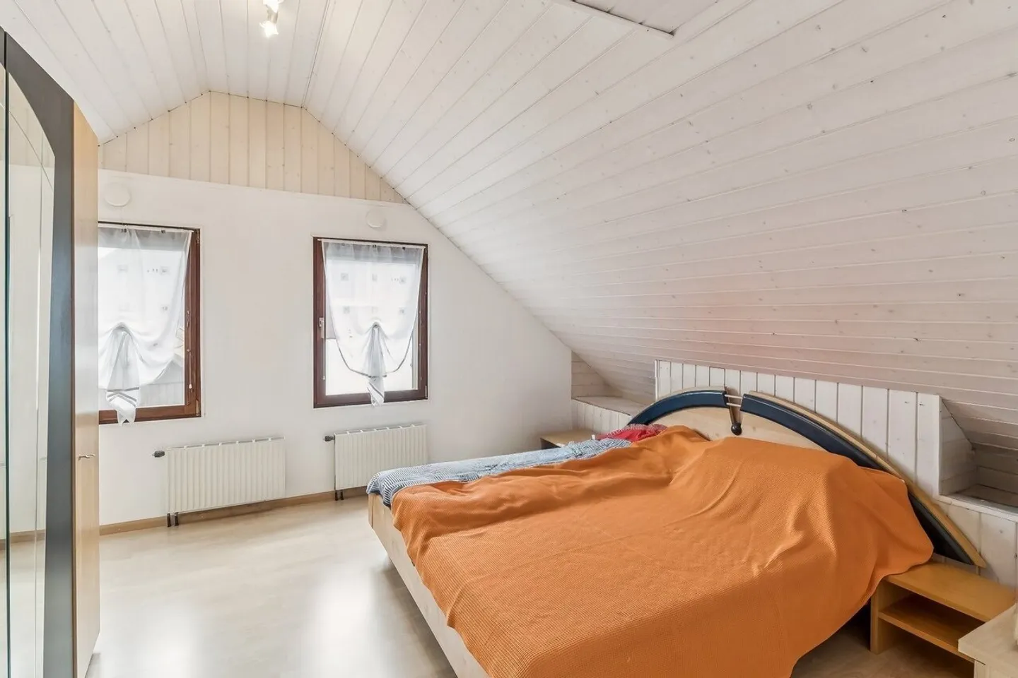 Wonderful Family Paradise with Garden Idyl and Pool - Photo 4 of 8