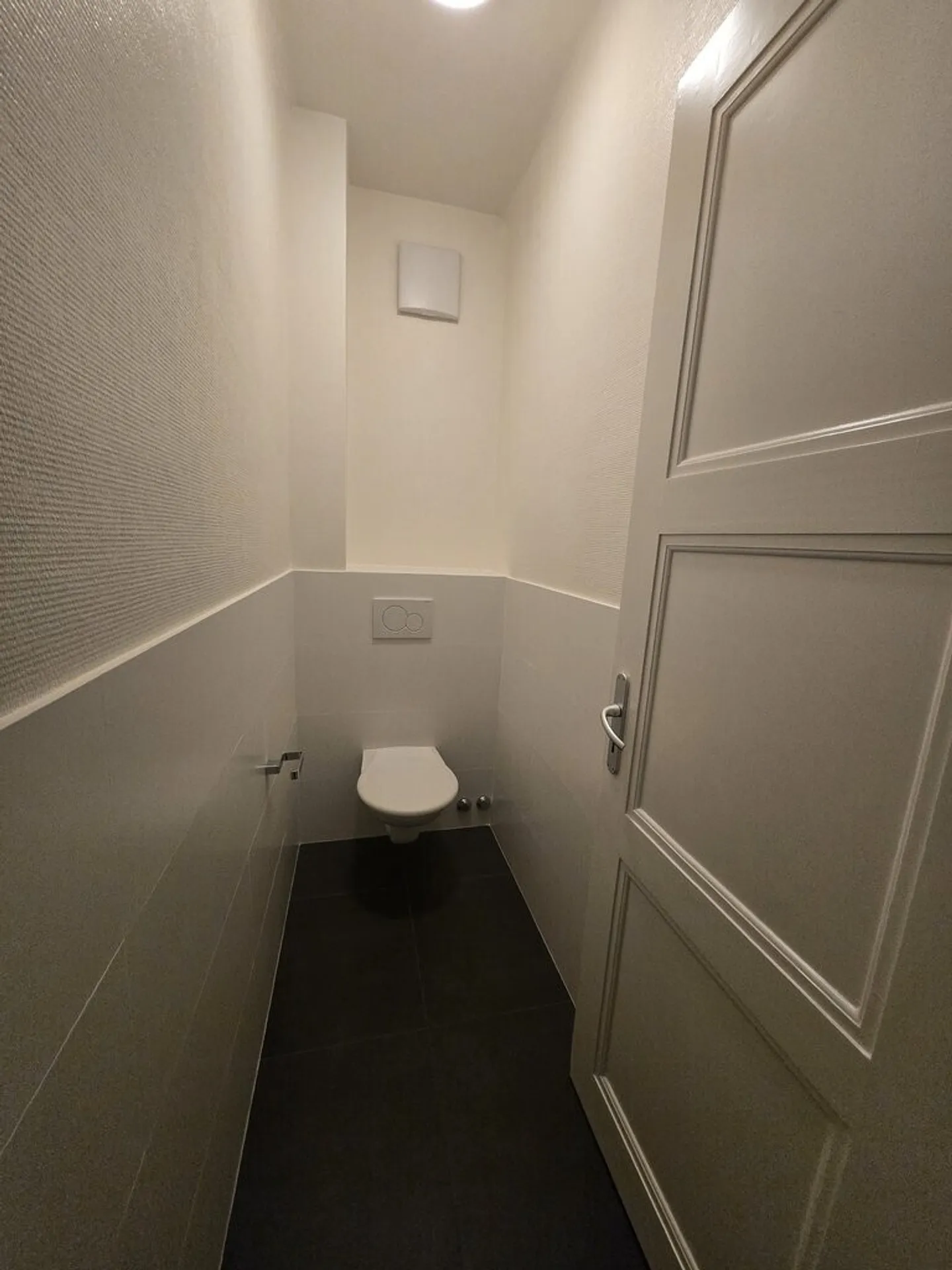 Close to amenities and public transport. - Photo 9 of 9