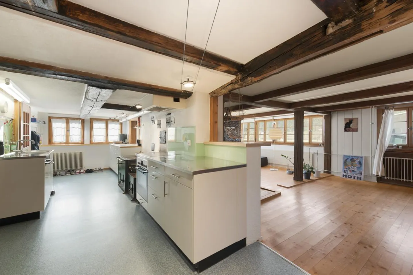 Charmantes Flarzhaus mit Atelier - Foto 3 von 7