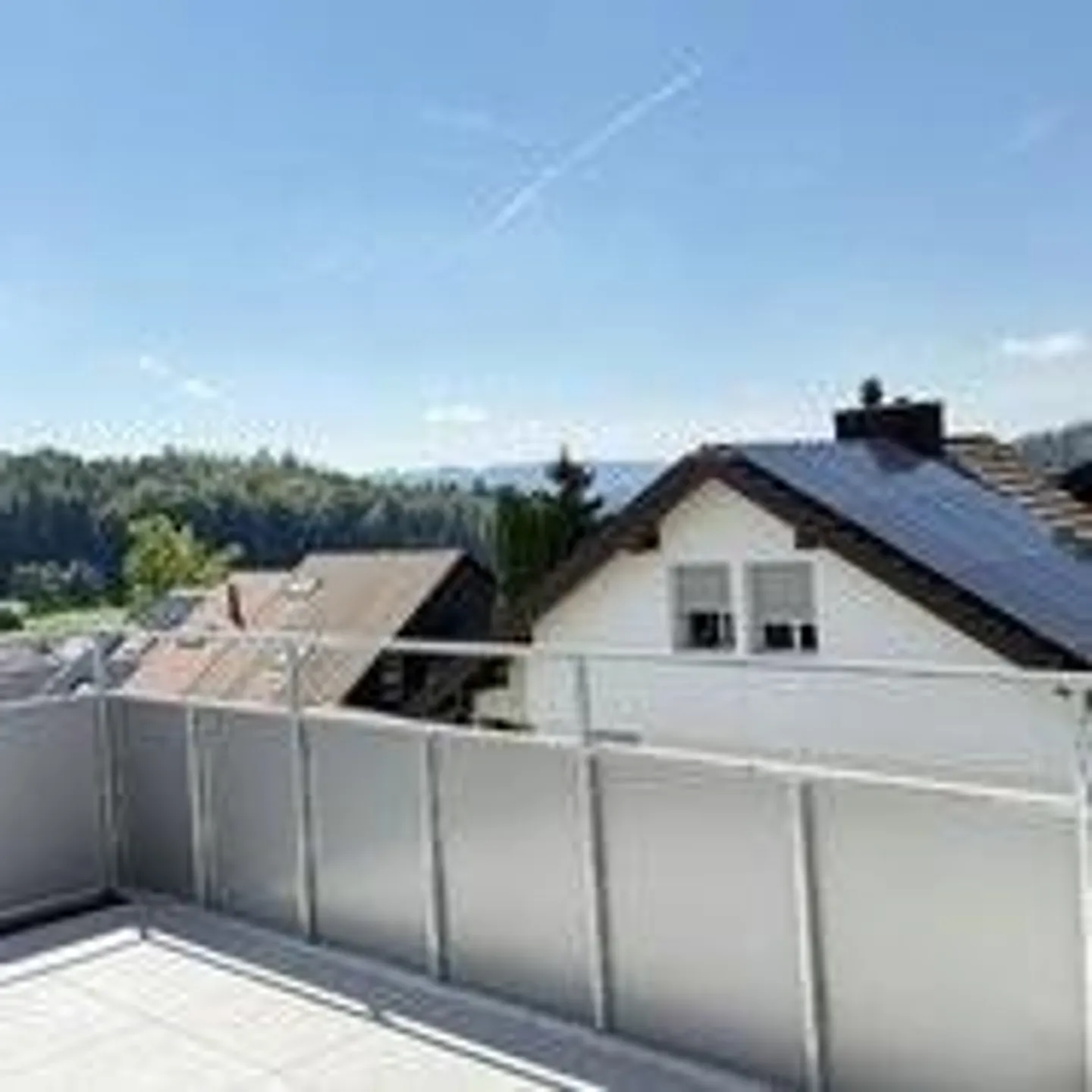 Première location ! Grand balcon (18m2) avec soleil de l'après-midi et du soir - Photo 4 sur 13