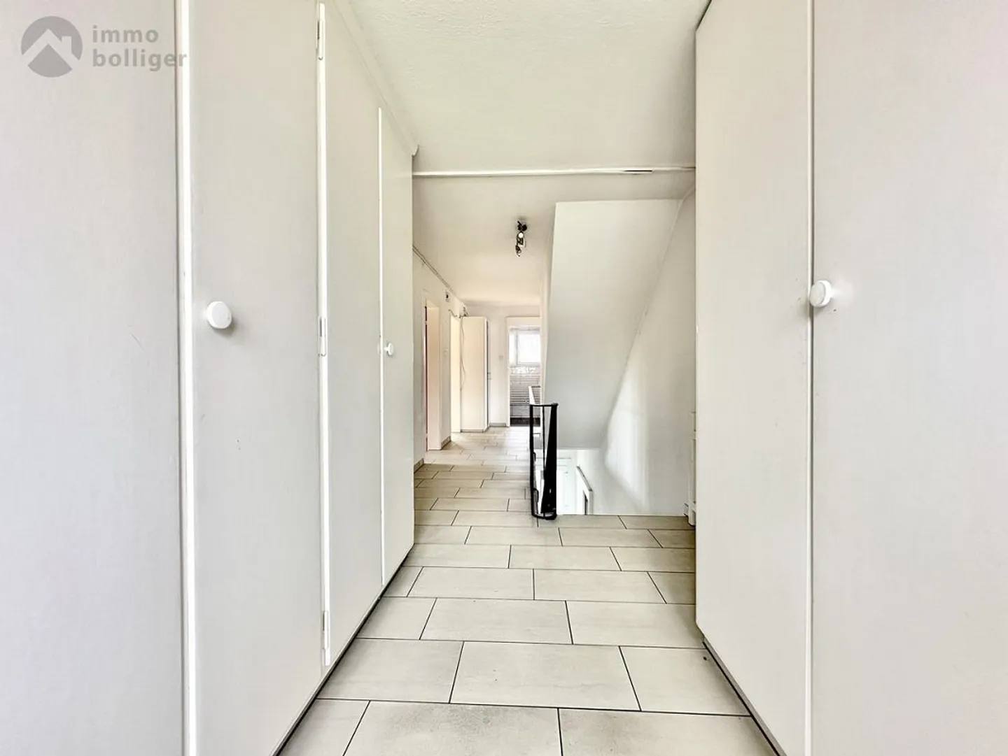 Proprietà del progetto con >300 m2 di superficie abitabile, laboratorio e spazio commerciale - Foto 9 di 17