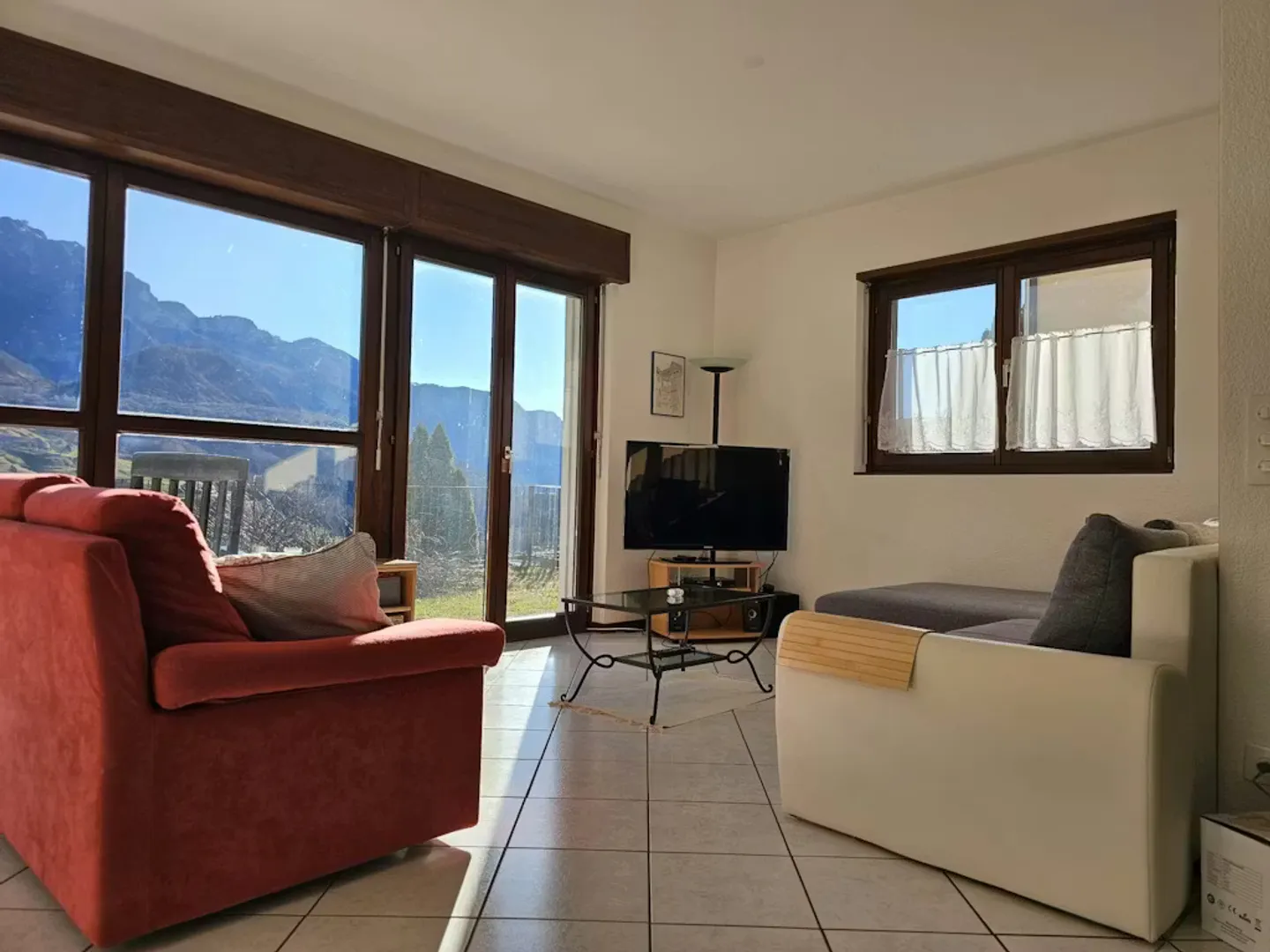 Casa singola in affitto - Foto 5 di 10