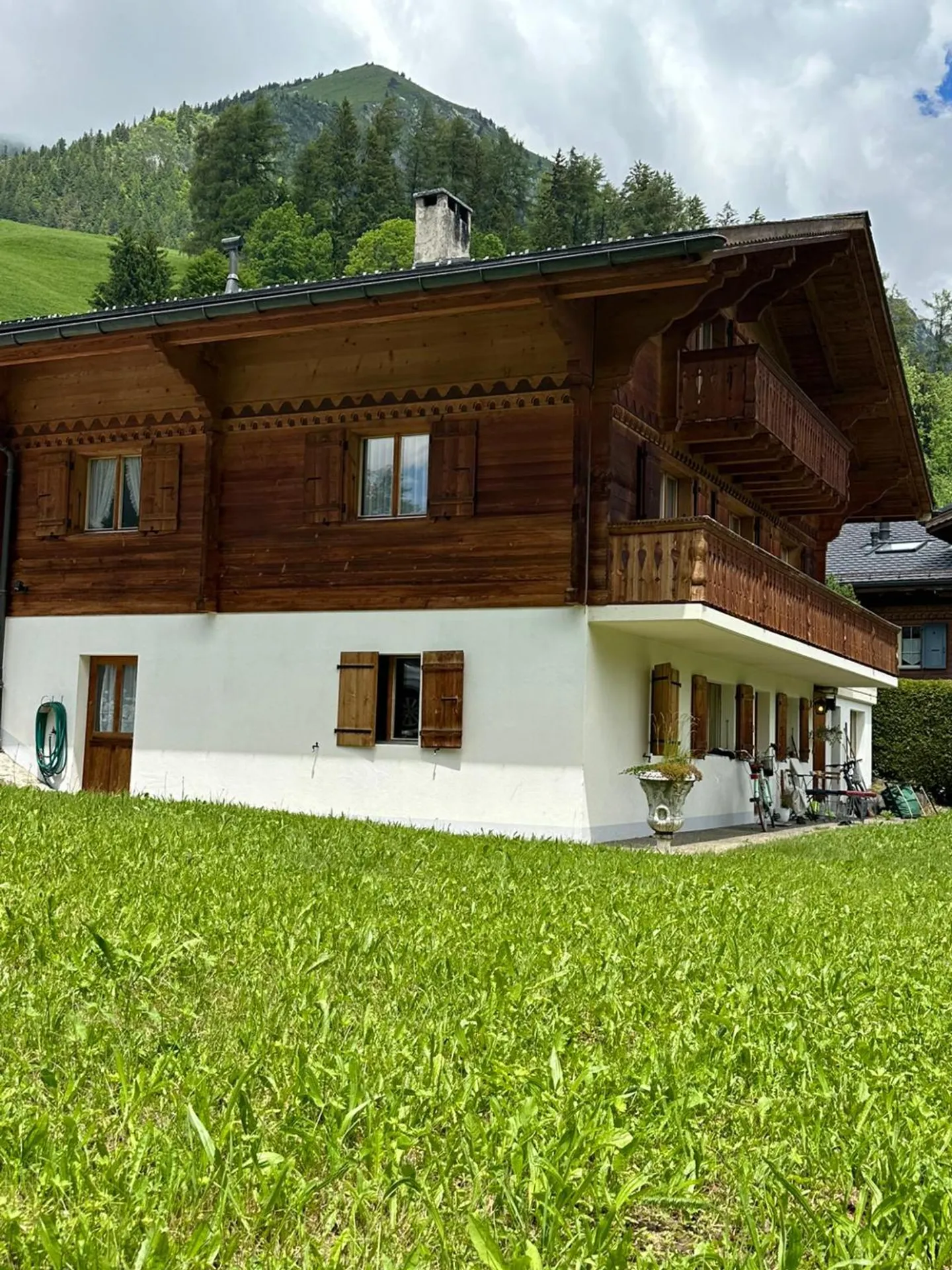 Charmantes Alpenchalet mit Garten und separater Einheit - Foto 1 von 41