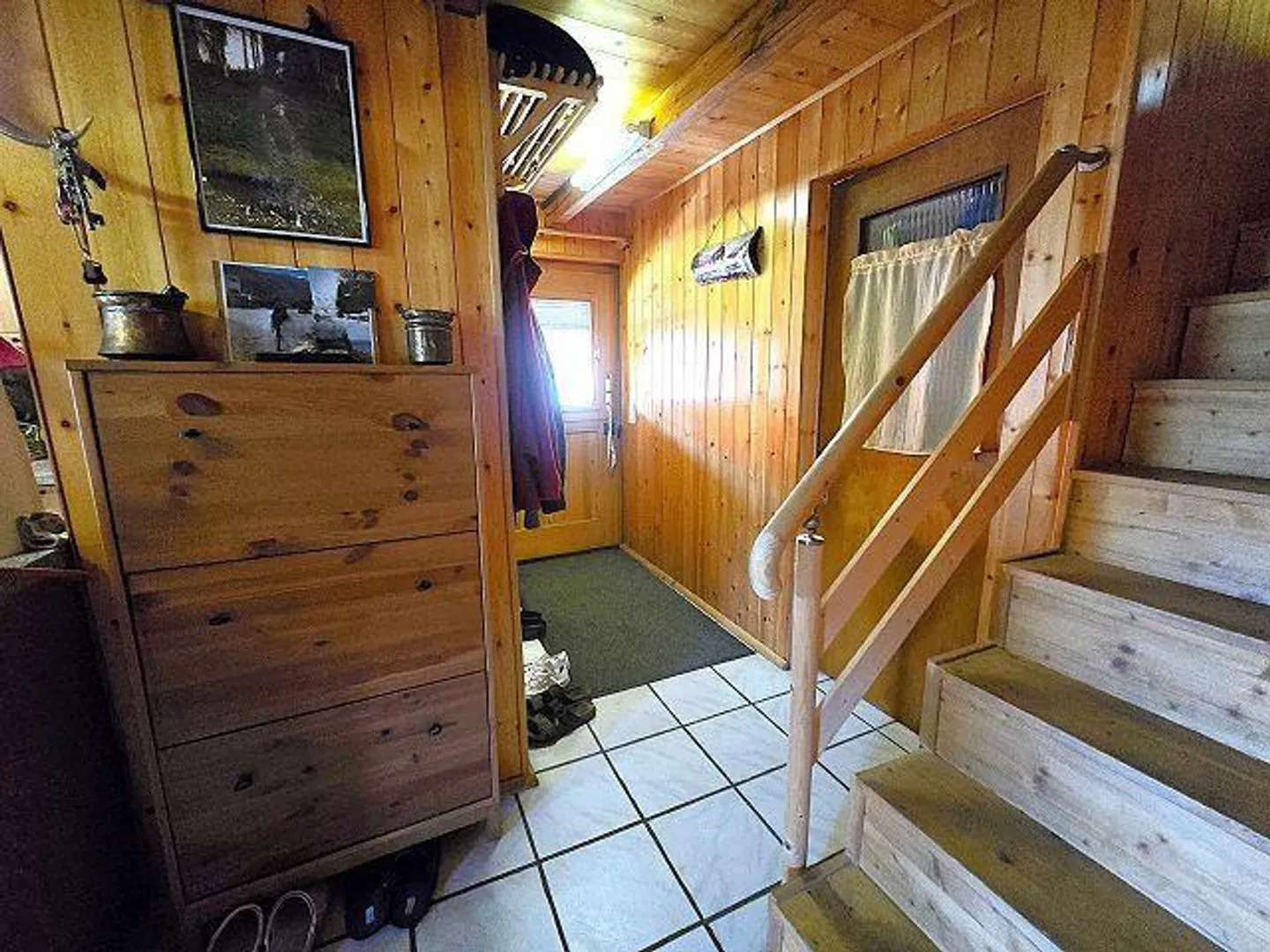 Maison rustique de 3,5 pièces dans un emplacement très calme et ensoleillé avec de belles vues - Photo 19 sur 40