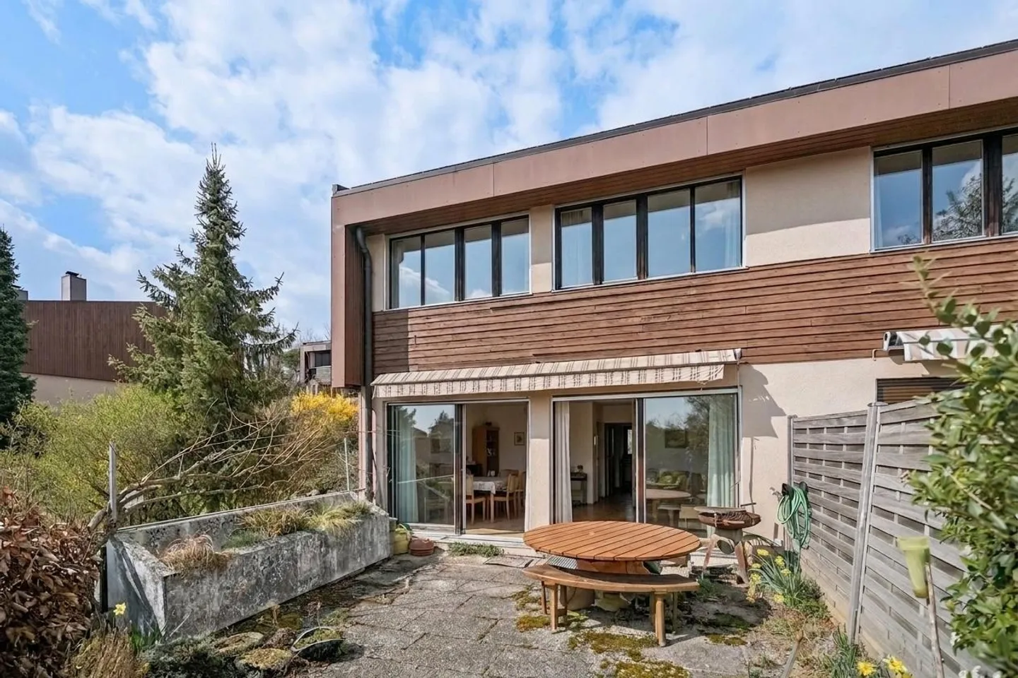 Familienfreundliches Doppelhaus - Foto 1 von 10