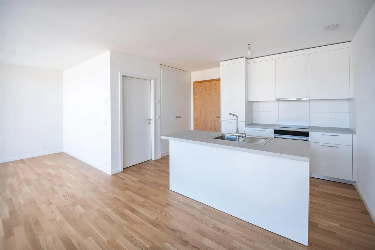 A703 - 1.5 room apartment on the 7th floor - 01.04.2026 - Photo 2 of 3