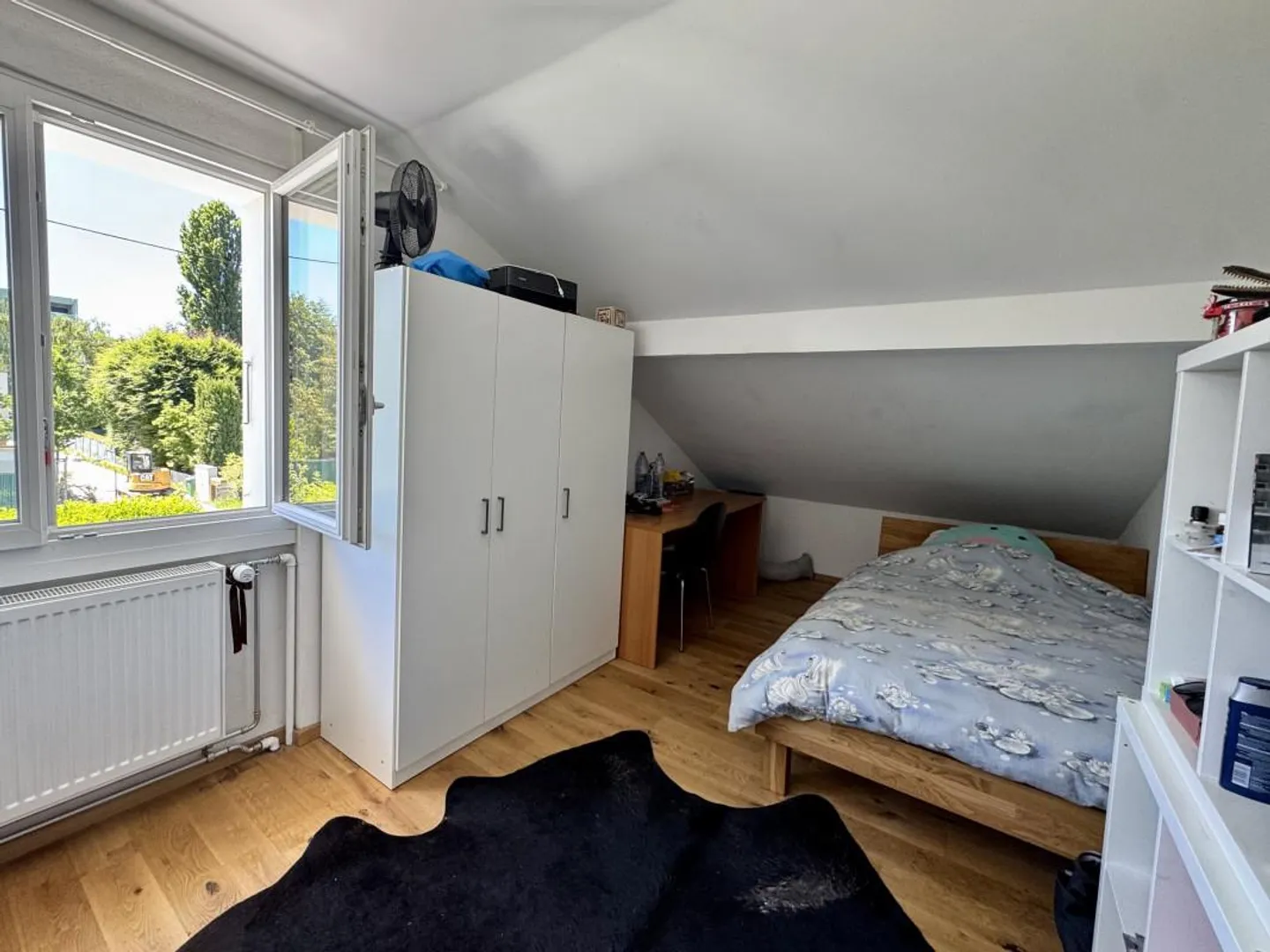 Tolle zentrale Lage für diese Einfamilienvilla mit 5 Schlafzimmern - Foto 5 von 10