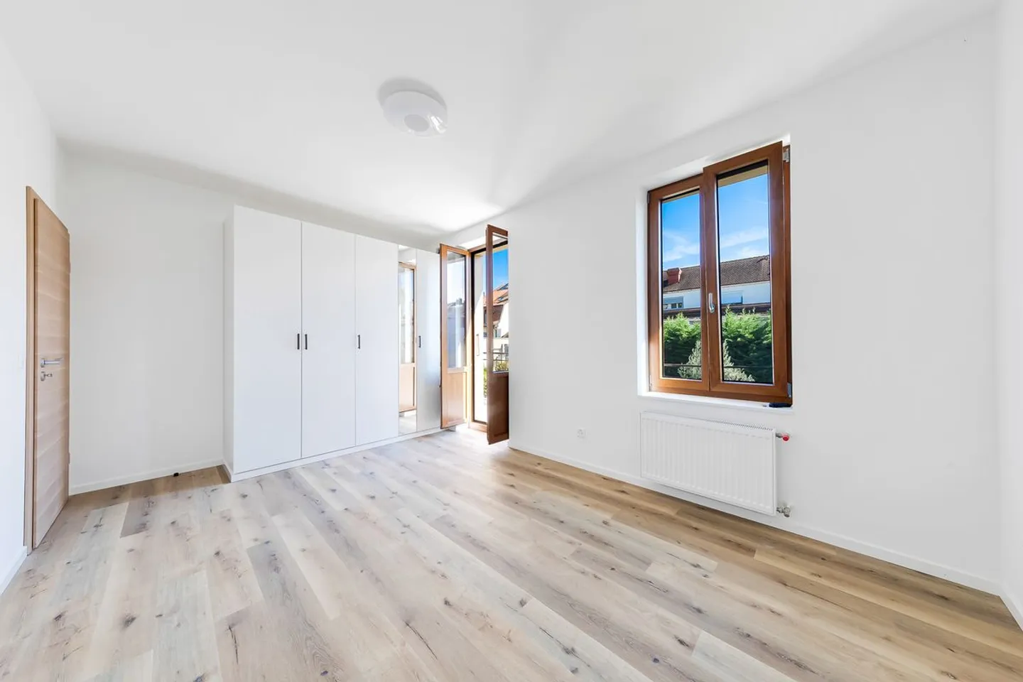 Einfamilienhaus mit Garten im Herzen von Rolle - Foto 6 von 13