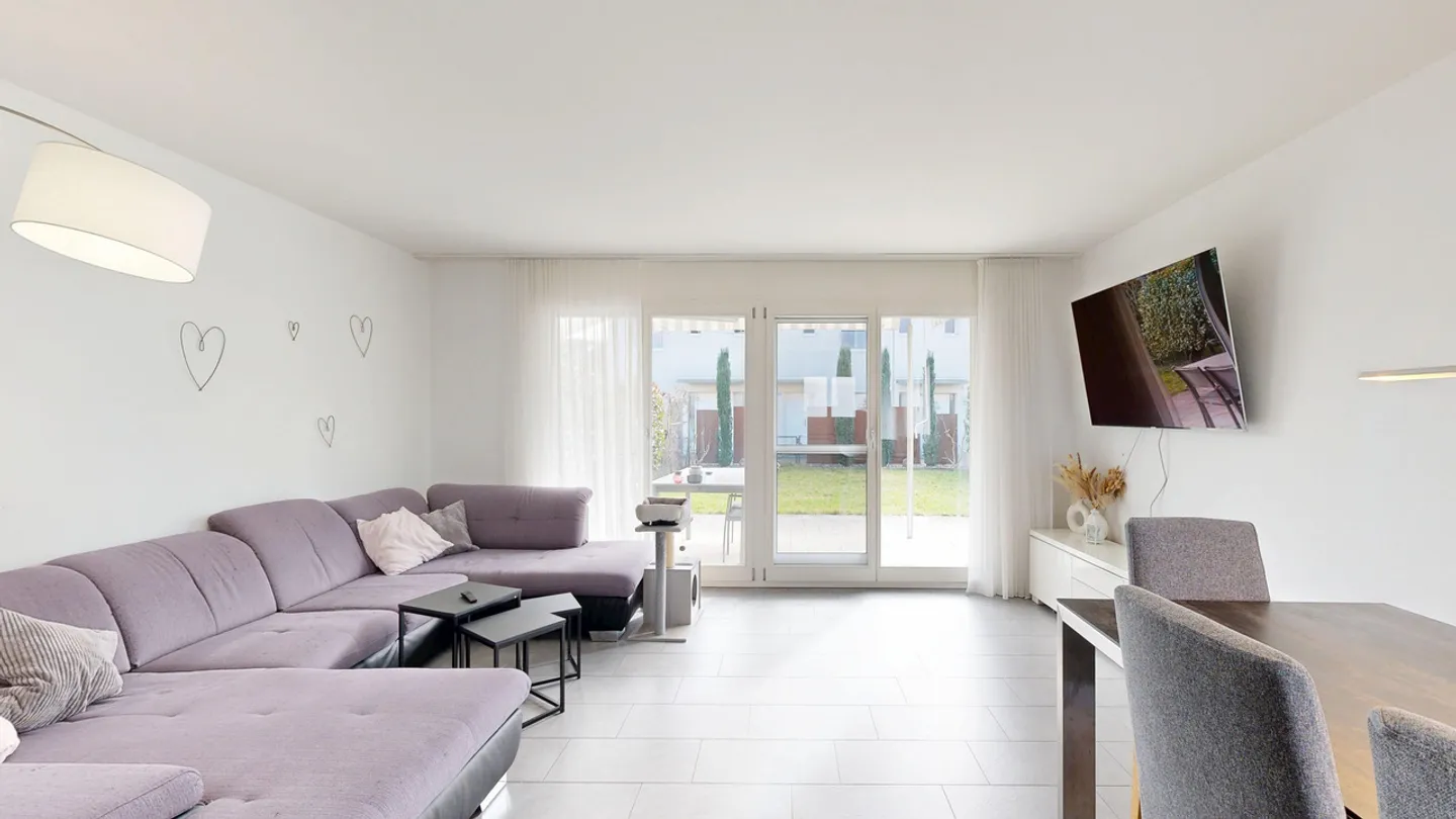 6.5-Room Corner House in Leasehold with Parking Space - Photo 7 of 19