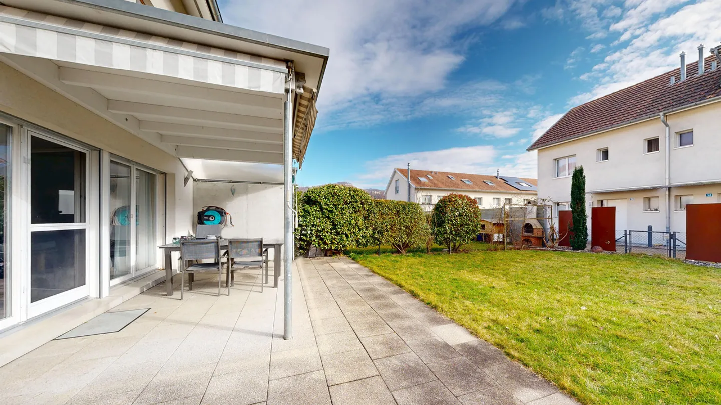 6.5-Room Corner House in Leasehold with Parking Space - Photo 8 of 19