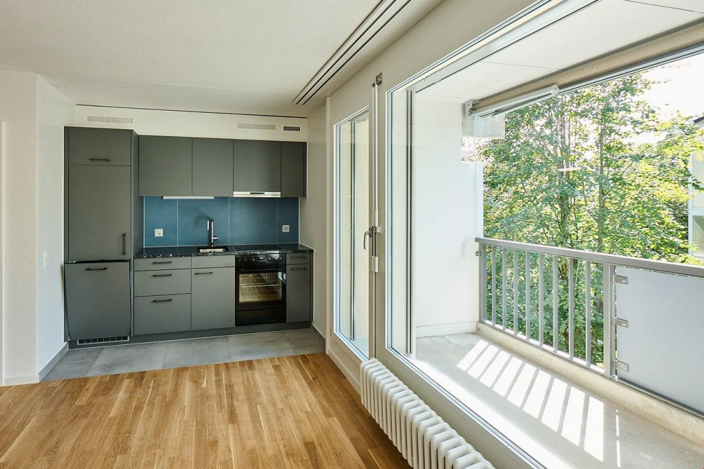Bellissimo appartamento con 1 camera a Liebefeld - Foto 5 di 8