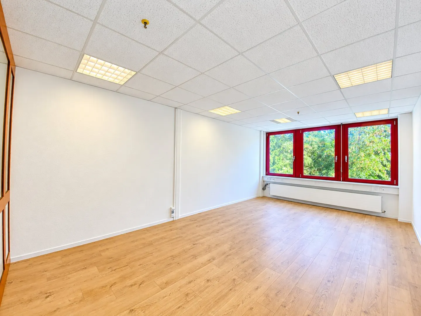 Vielseitiger Büroraum in Crissier - Foto 1 von 4