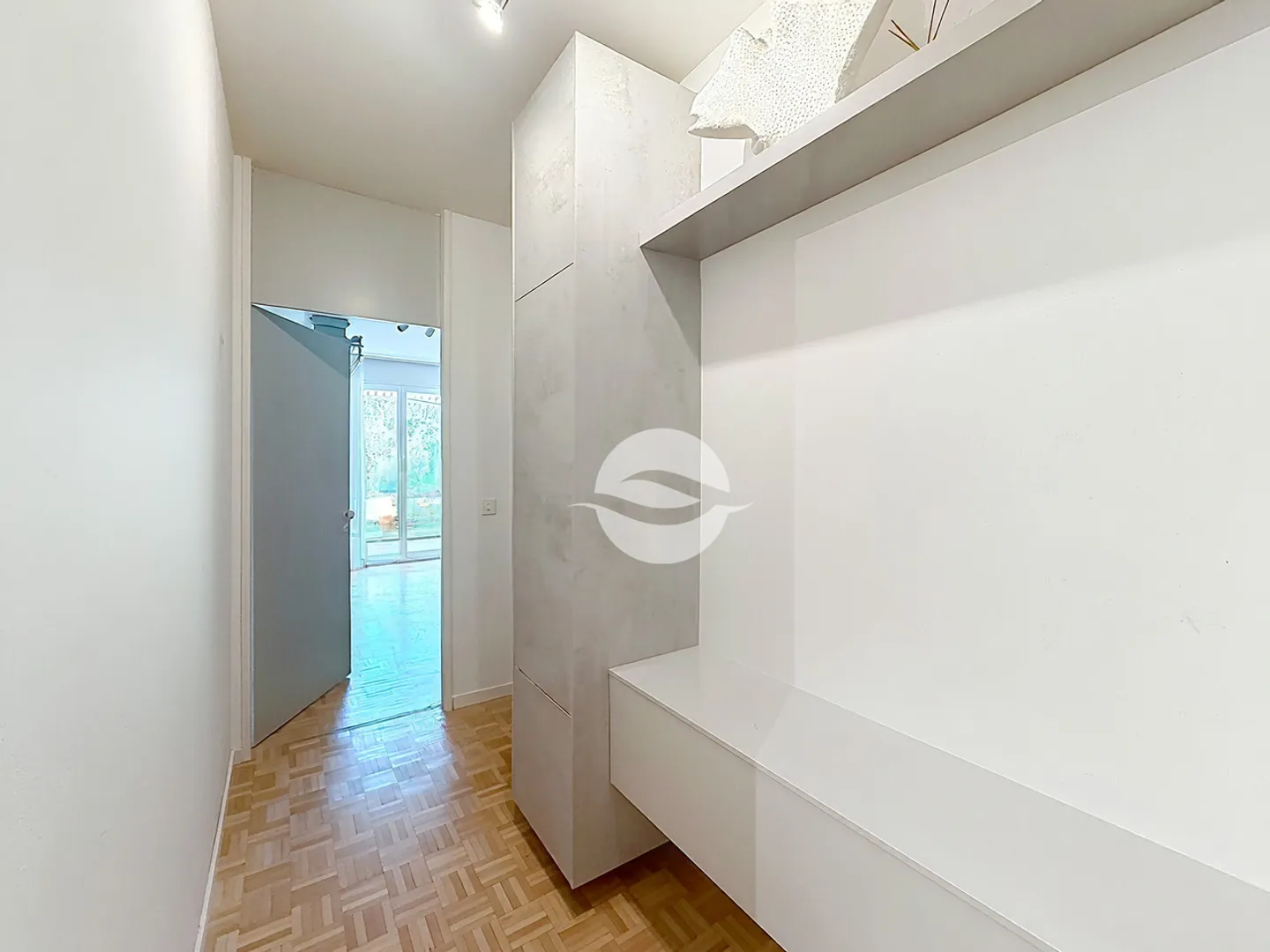 Thônex - BEL APPARTAMENTO ARREDATO DI 5 LOCALI - Foto 6 di 12