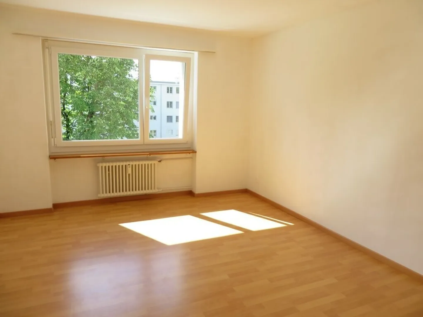 «Grosse Familienwohnung!» - Foto 3 von 7