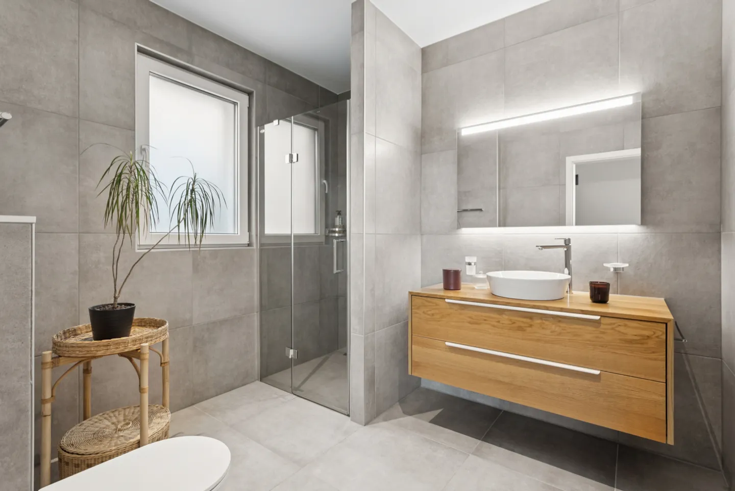 Magnificent individual villa with contemporary design - Photo 12 of 19