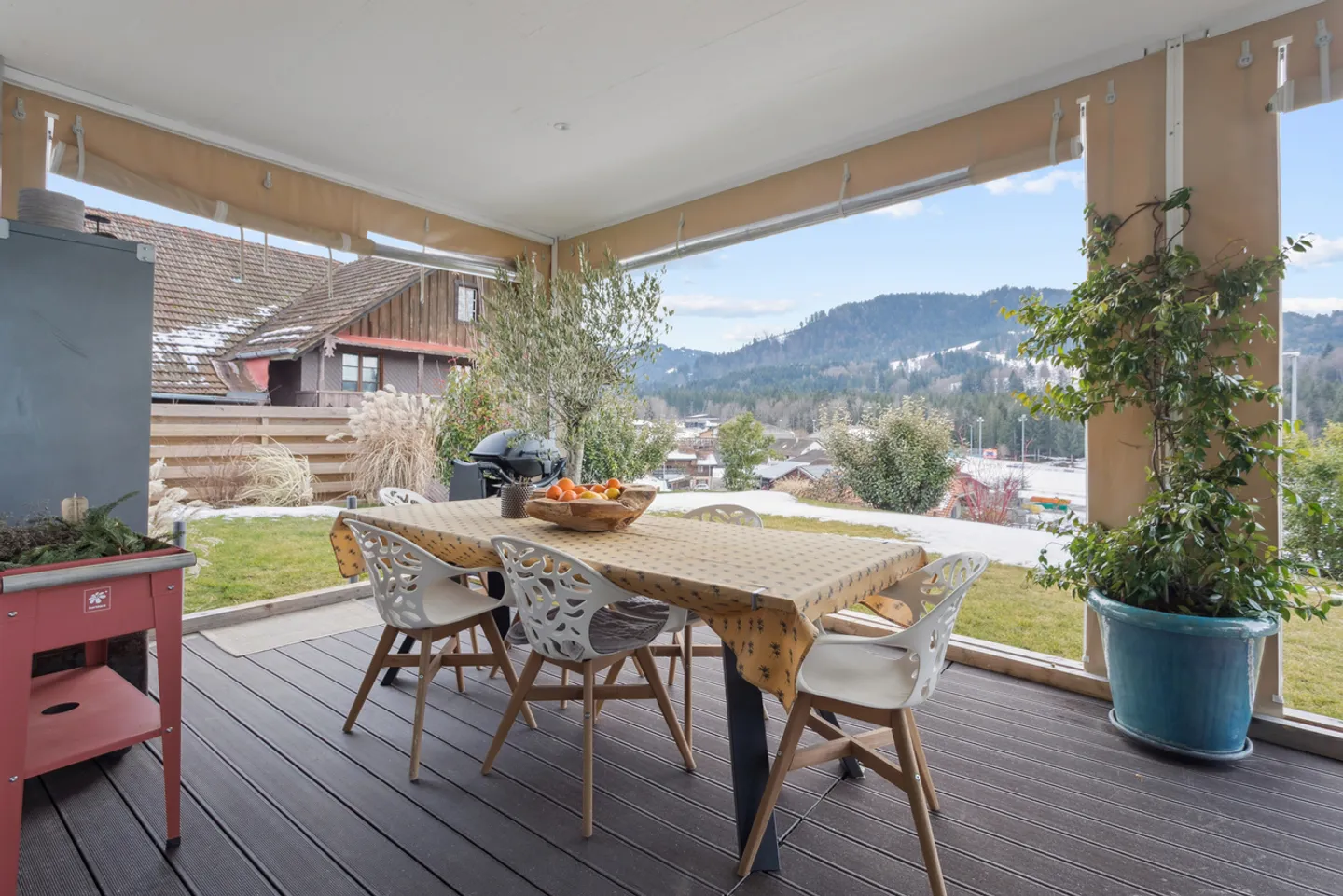 Magnificent individual villa with contemporary design - Photo 14 of 19