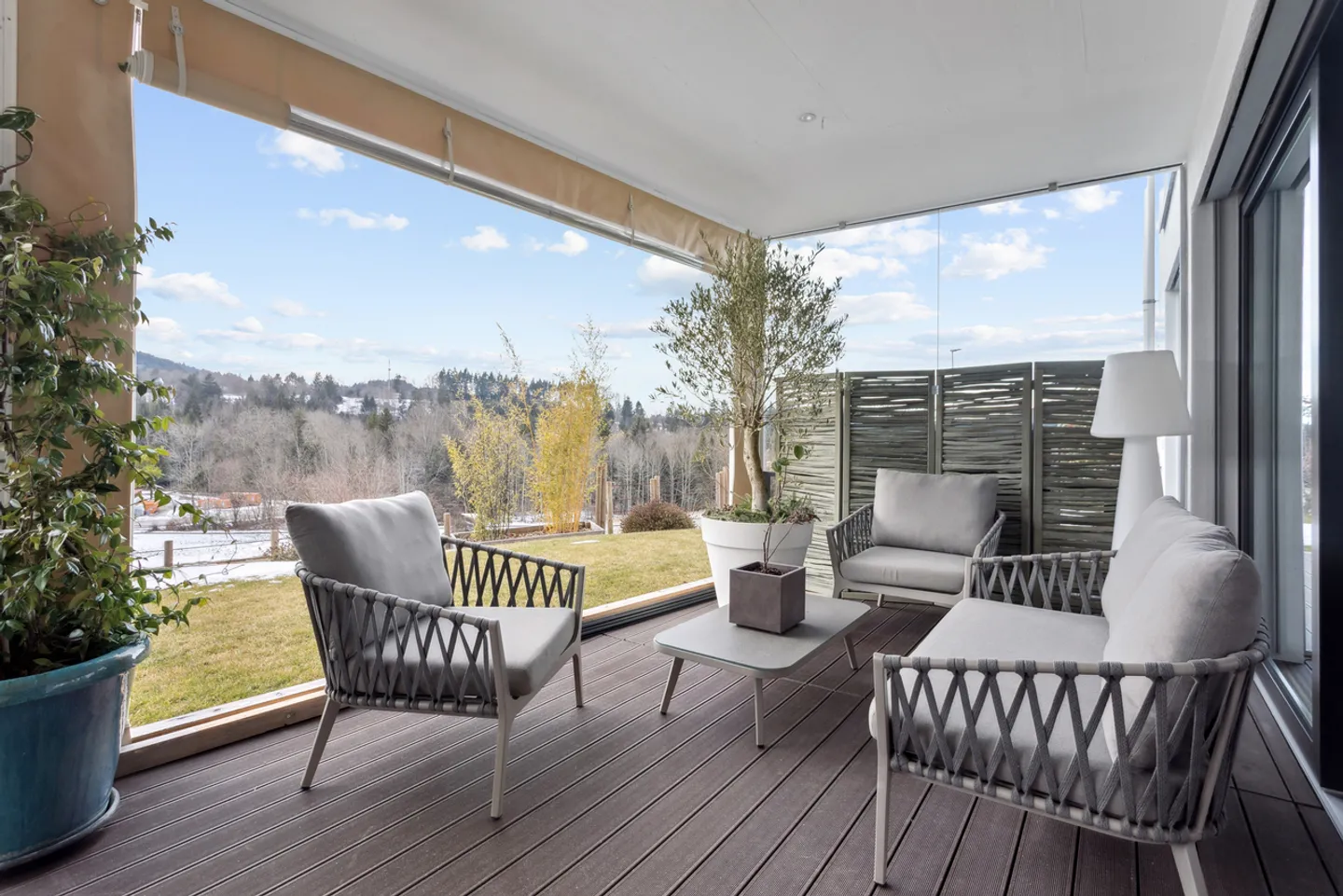 Magnificent individual villa with contemporary design - Photo 15 of 19