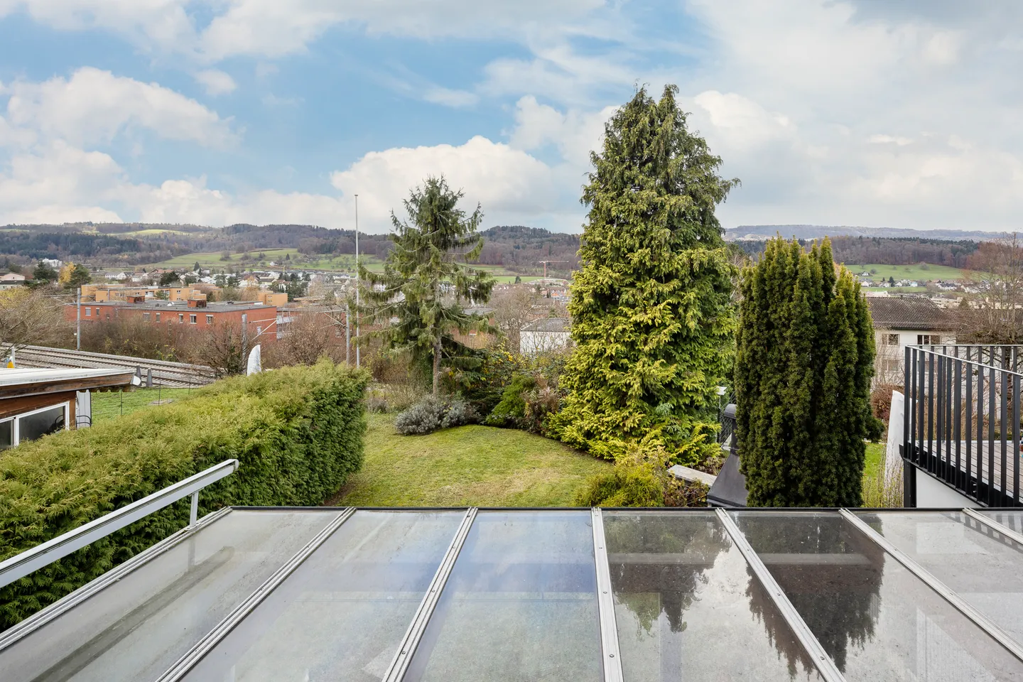 Semi-detached house for sale - Photo 2 of 14