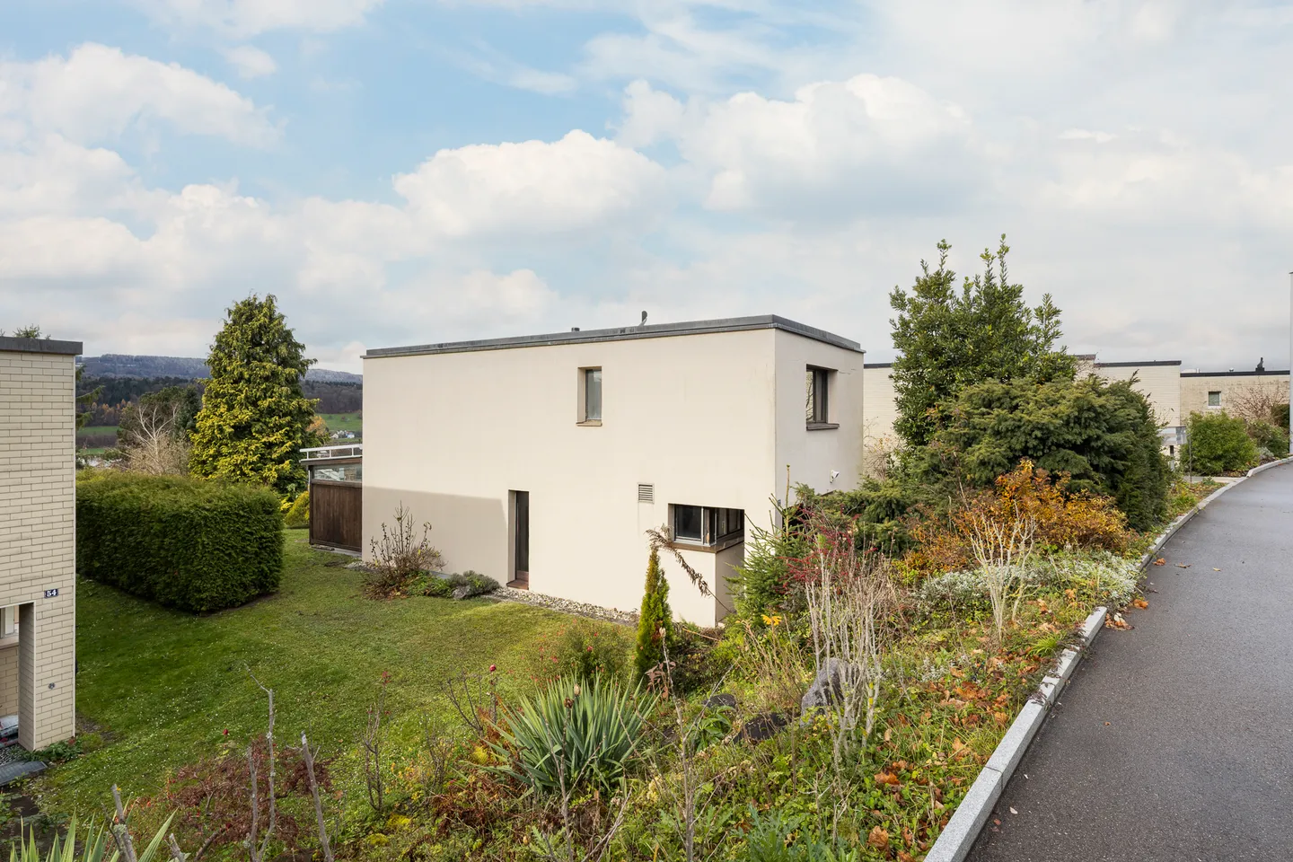 Semi-detached house for sale - Photo 4 of 14