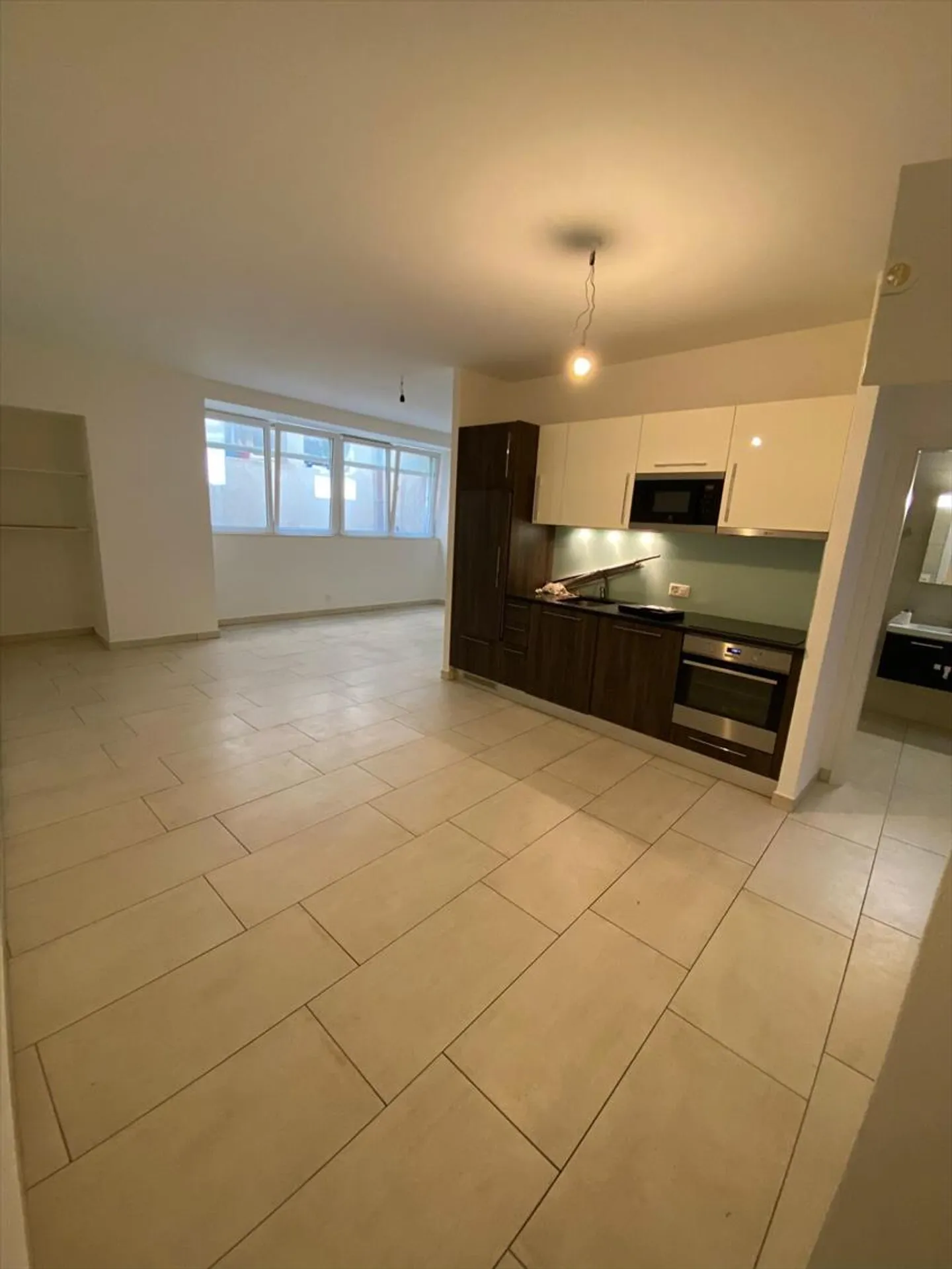 Studio à louer - Photo 3 sur 7