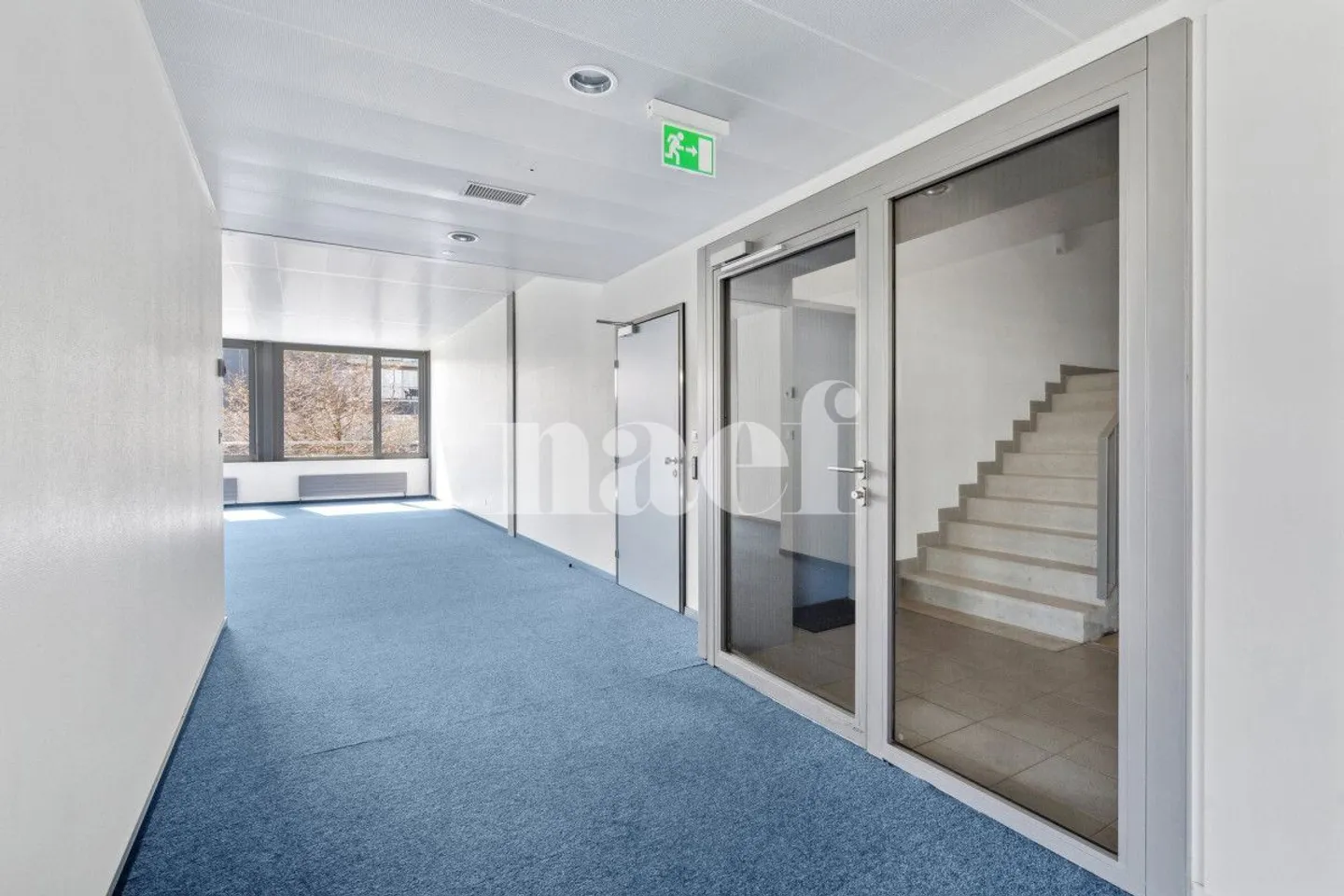 Précossy - Piano completo di circa 838m2 al 1° piano diviso in diversi uffici - Foto 4 di 11