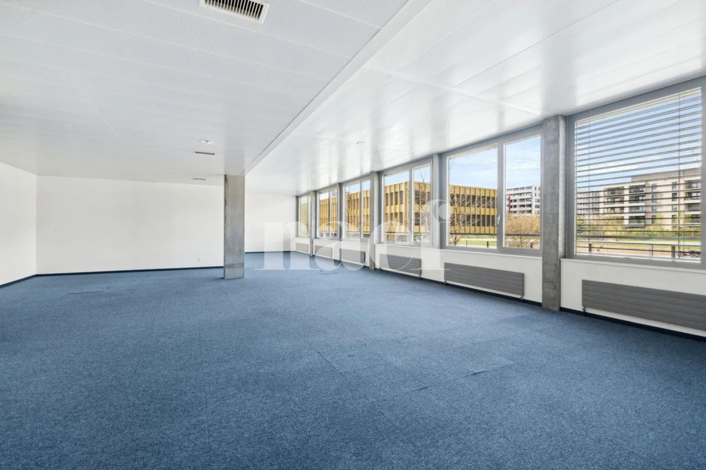 Précossy - Piano completo di circa 838m2 al 1° piano diviso in diversi uffici - Foto 7 di 11