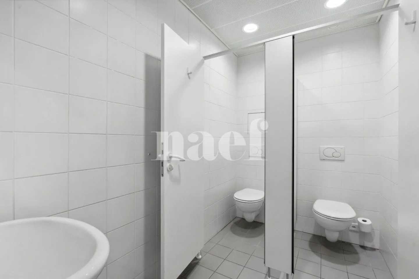 Précossy - Piano completo di circa 838m2 al 1° piano diviso in diversi uffici - Foto 10 di 11