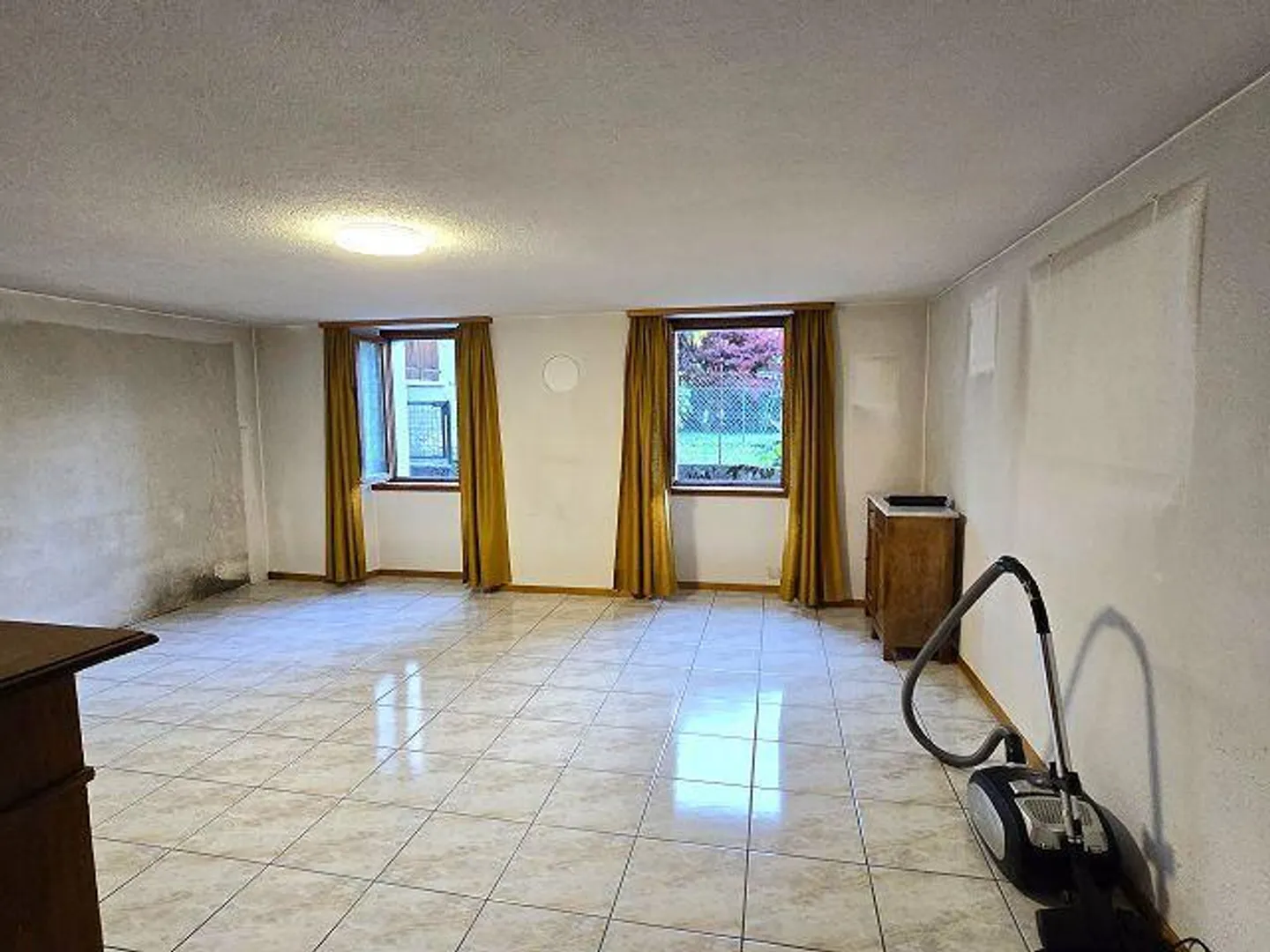Maison de village 4 1/2 pièces avec jardin dans un emplacement très beau / C... - Photo 2 sur 36