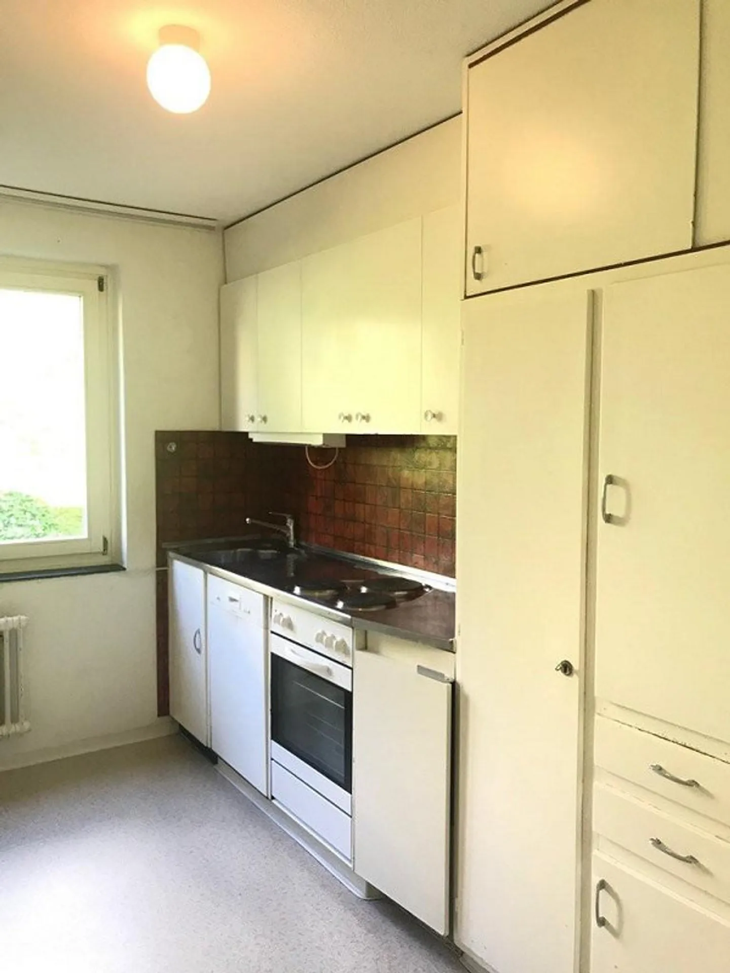 Central Apartment in Männedorf - Photo 4 of 5