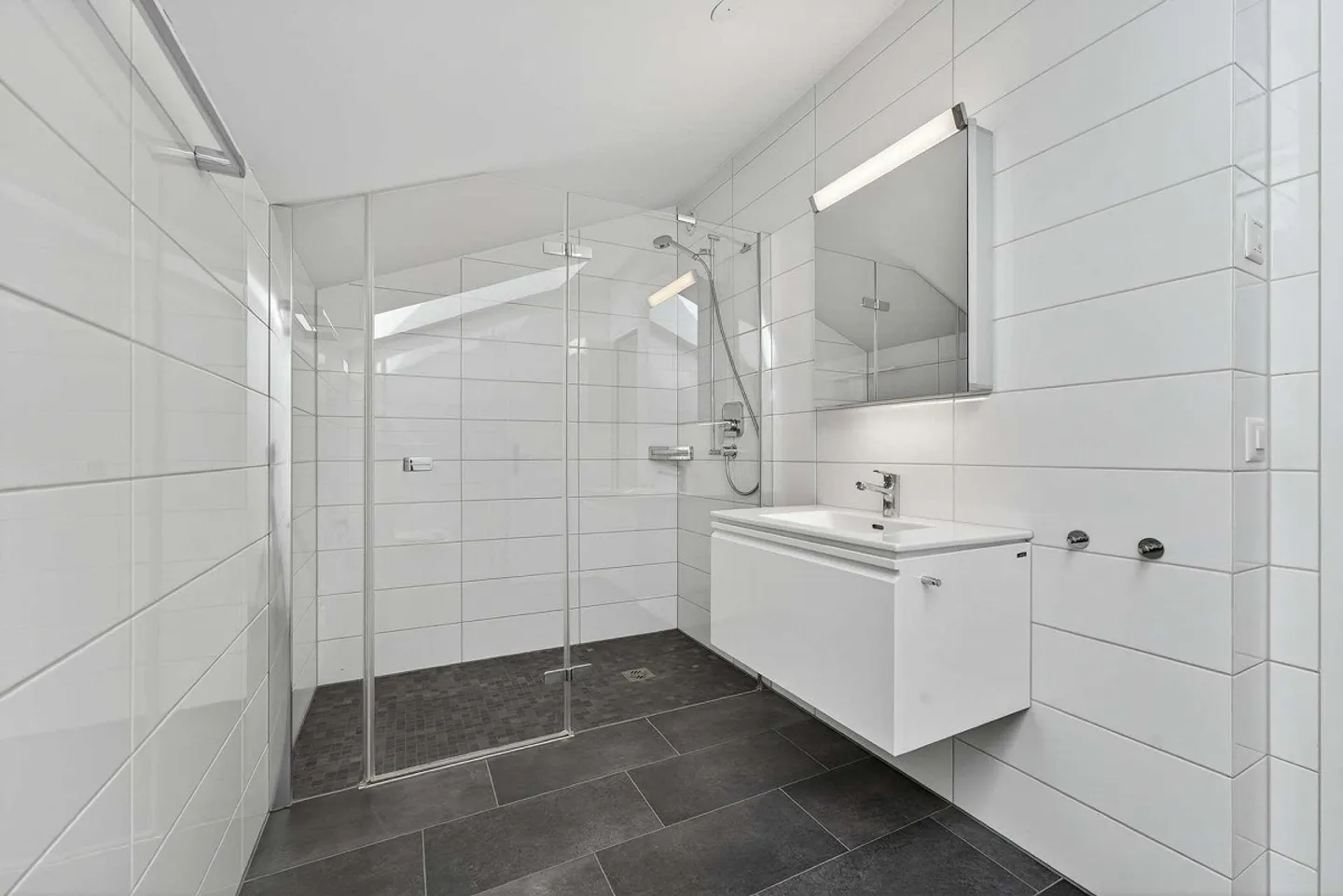 Un gioiello residenziale con vista - maisonette elegante con 2 terrazze - Foto 20 di 21